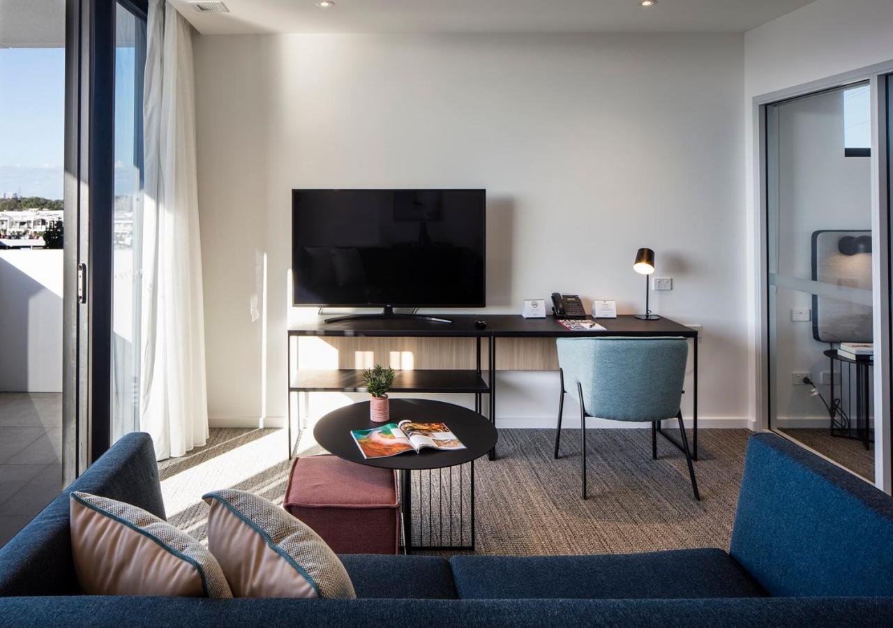 One-Bedroom Apartment - Photo 4