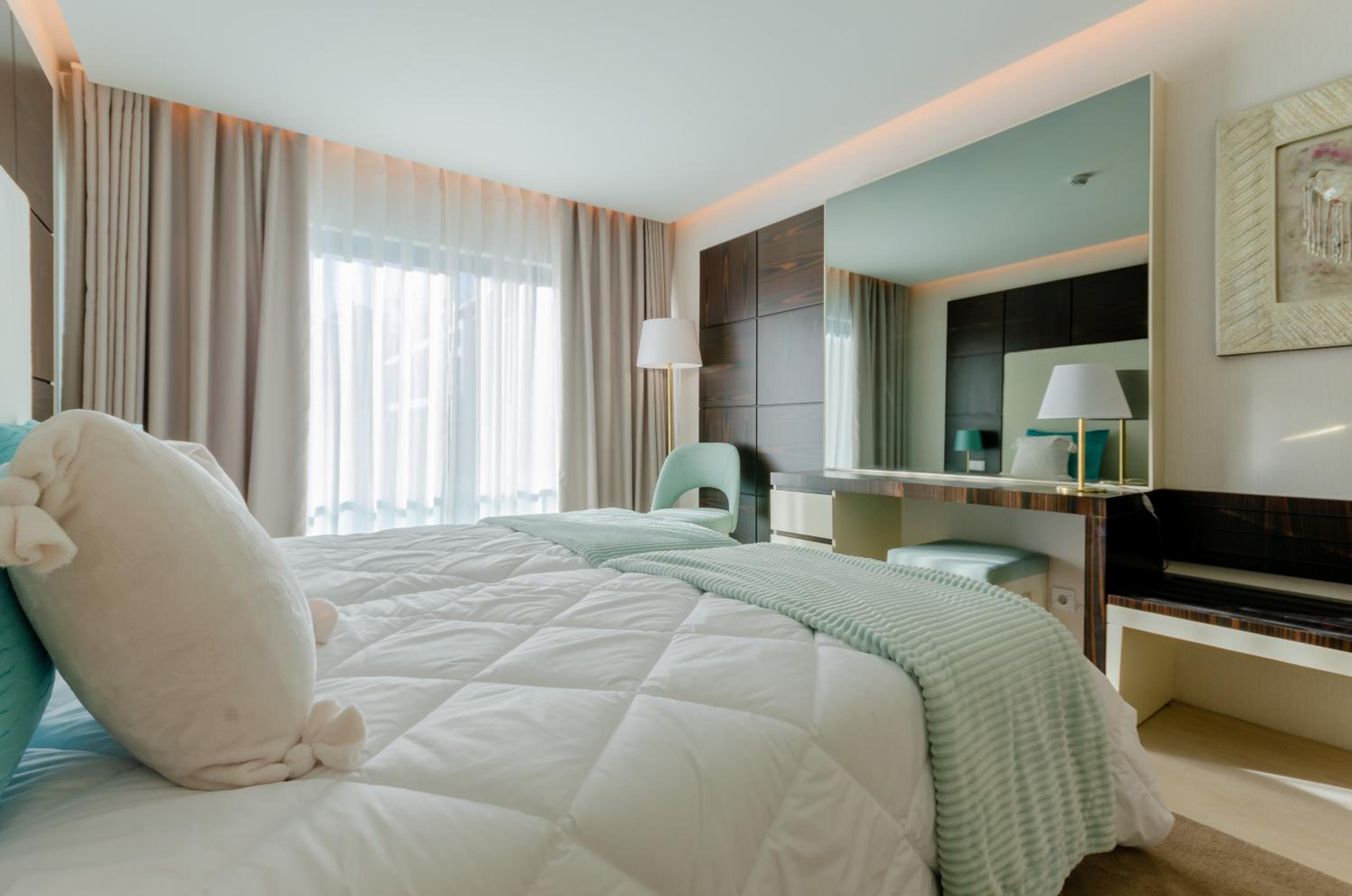 Deluxe Twin Room - Photo 2