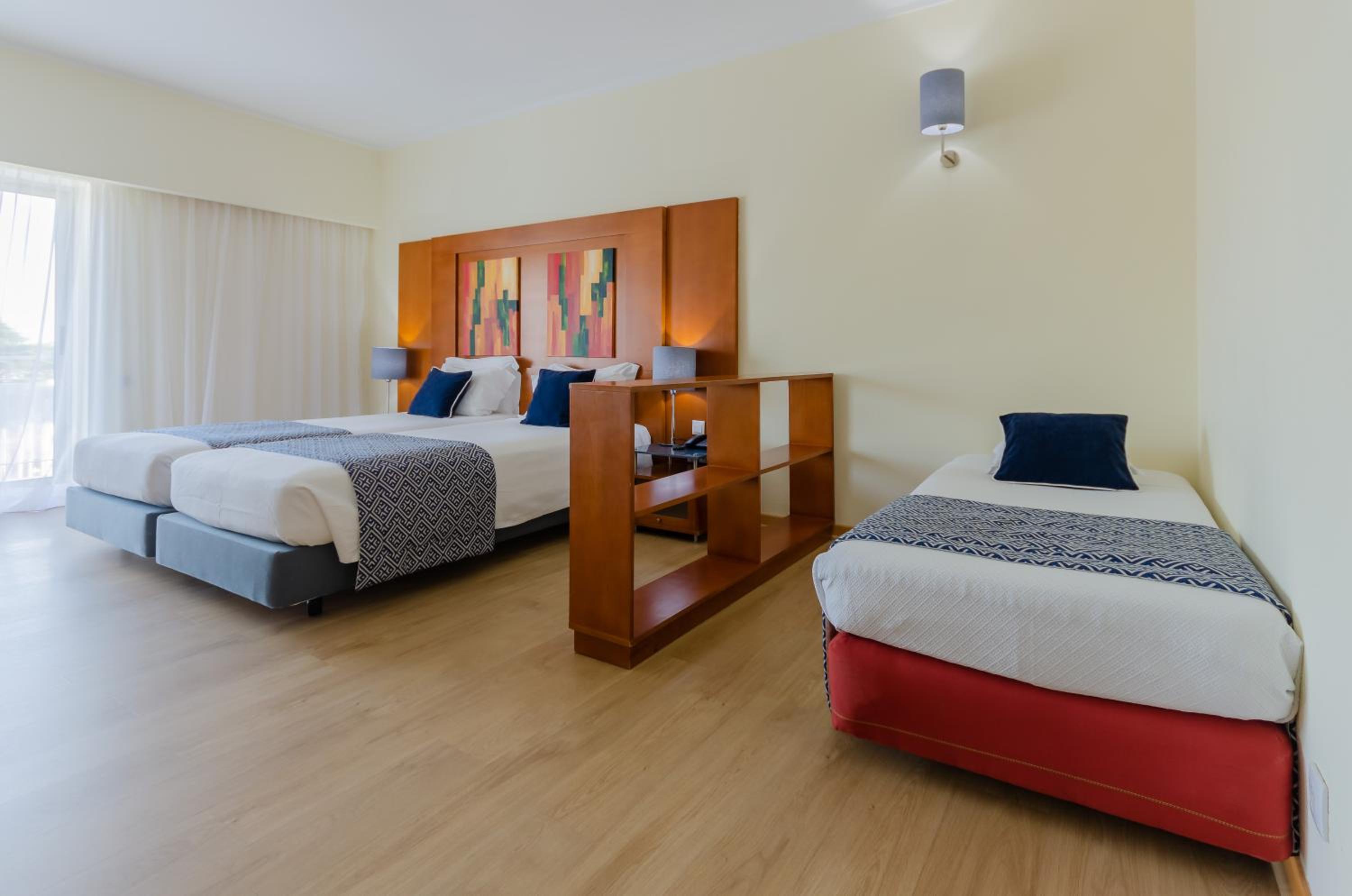 Standard Triple Room - Photo 8