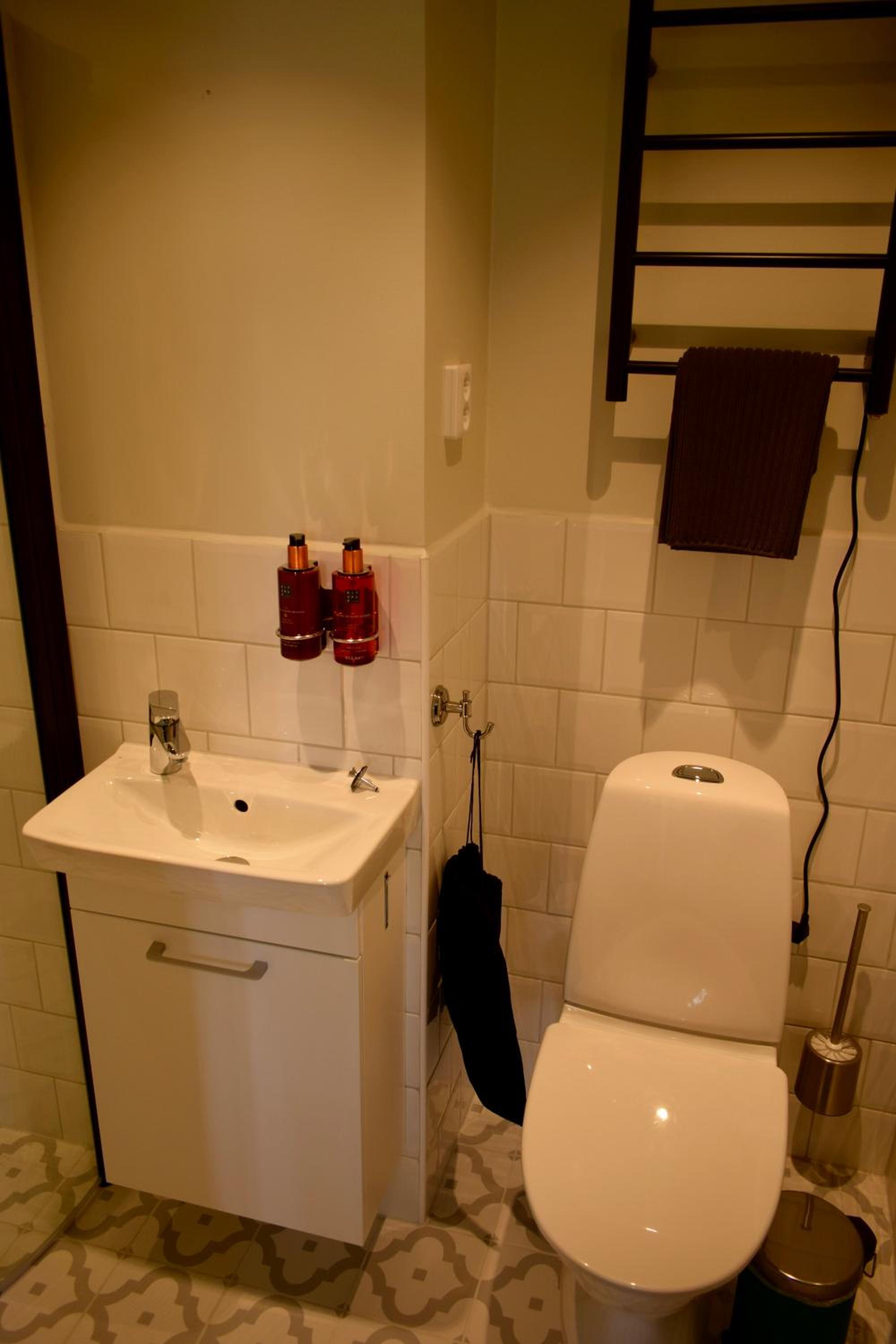 Standard Double Room - Photo 3