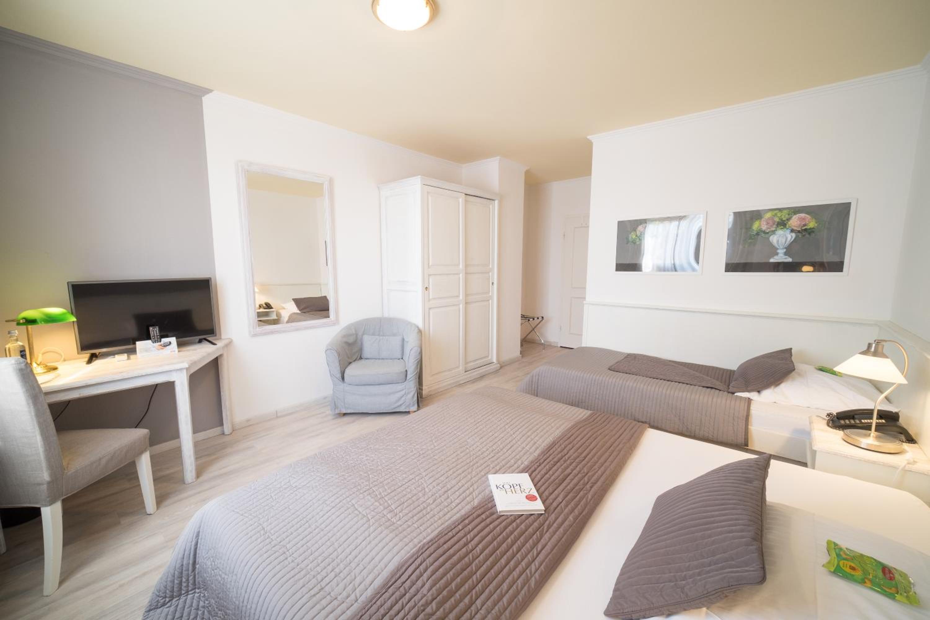 Comfort Triple Room - Photo 1
