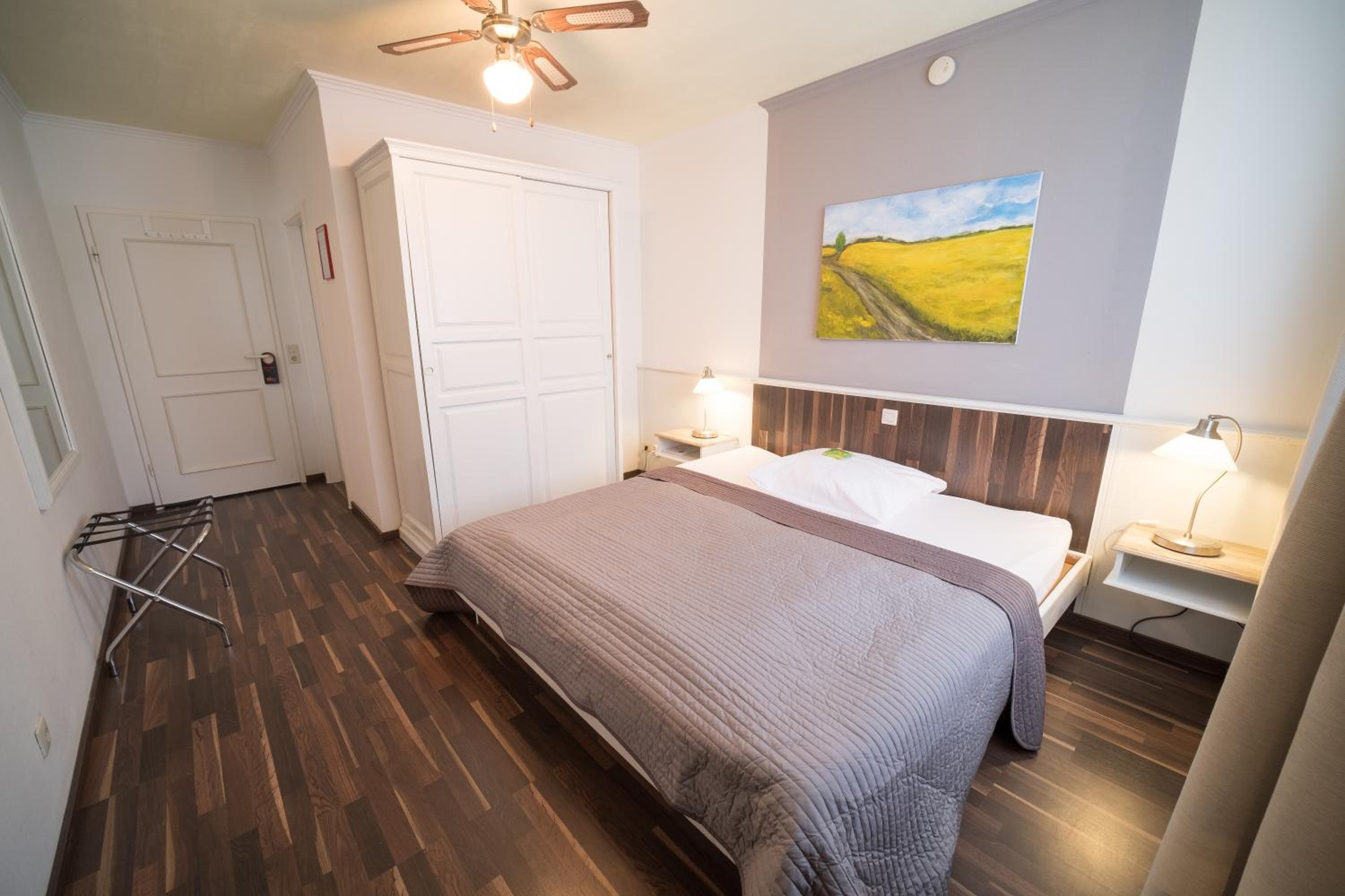 Double Room - Photo 2