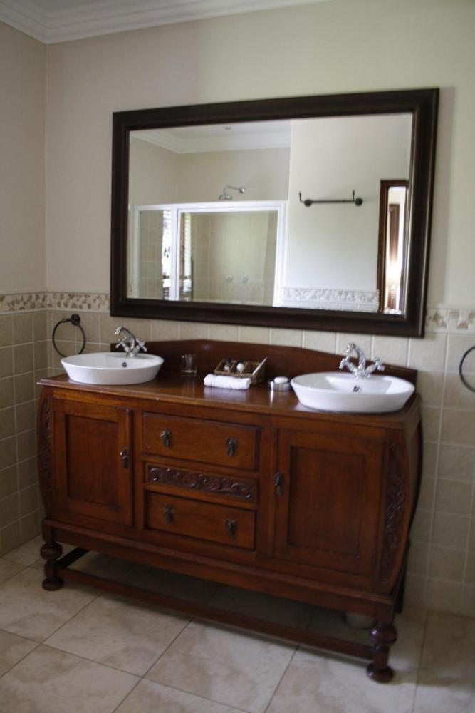 Deluxe Double or Twin Room photo 3