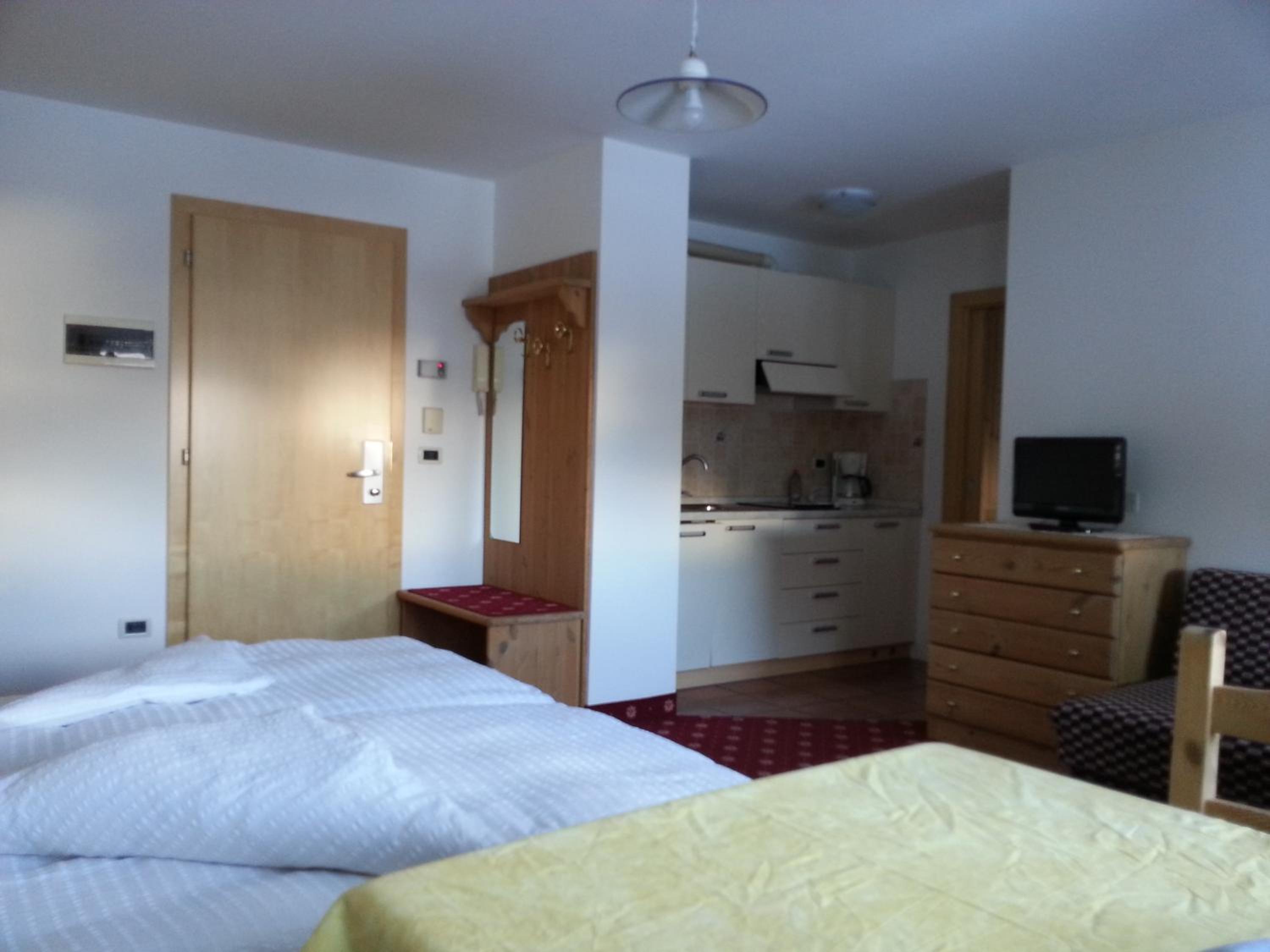 Studio Apartment photo 1