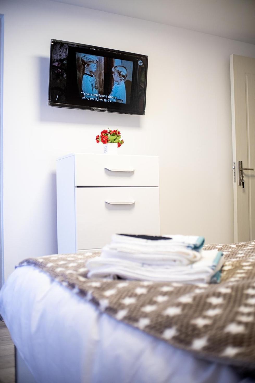 Double Room - Photo 4