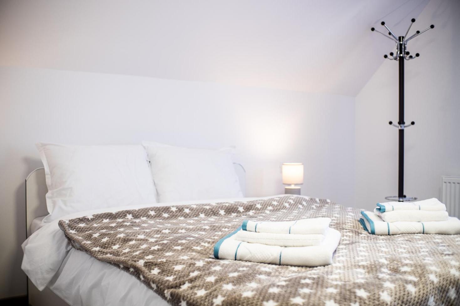 Double Room - Photo 5