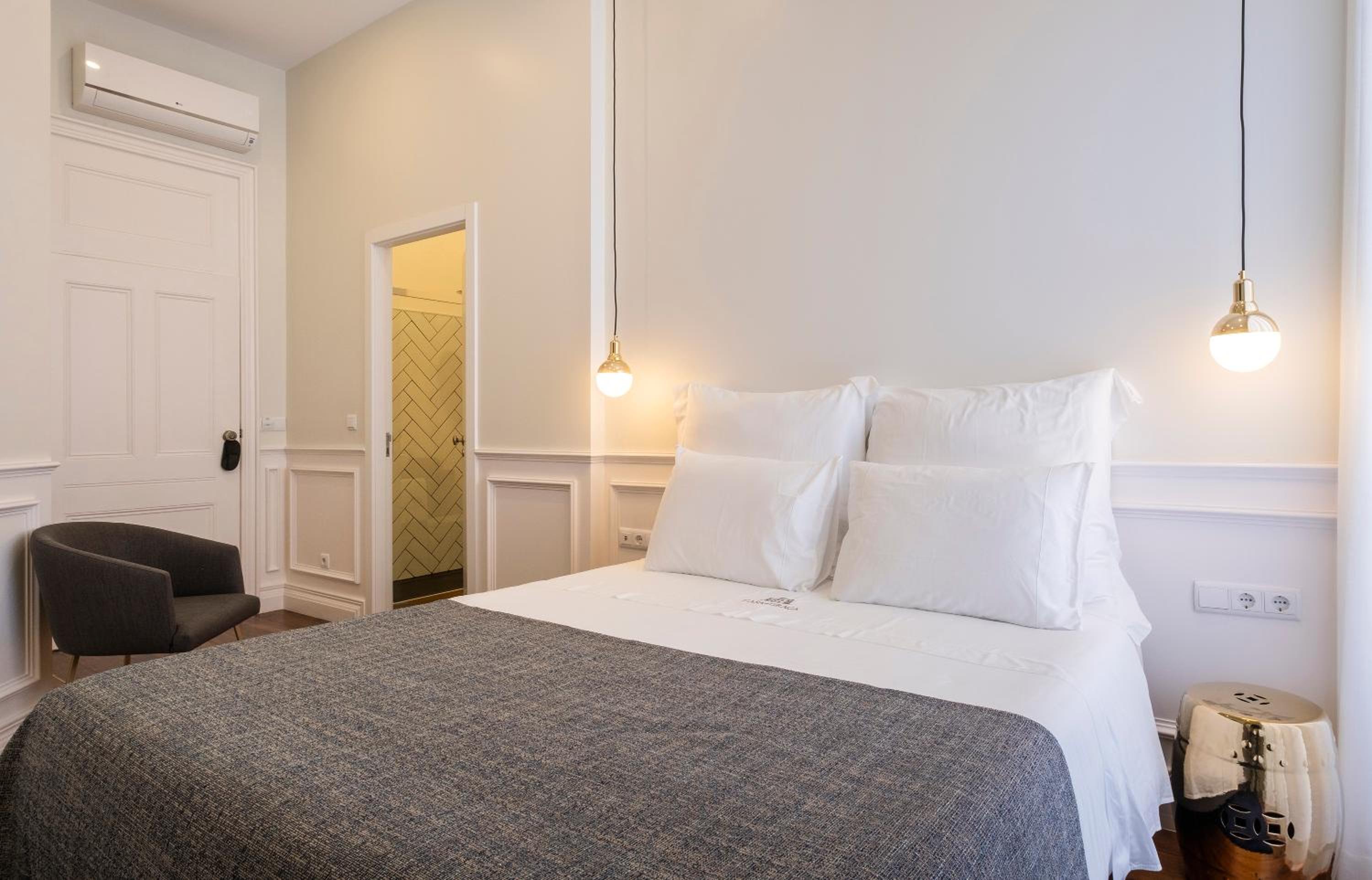 Queen Room - Photo 1