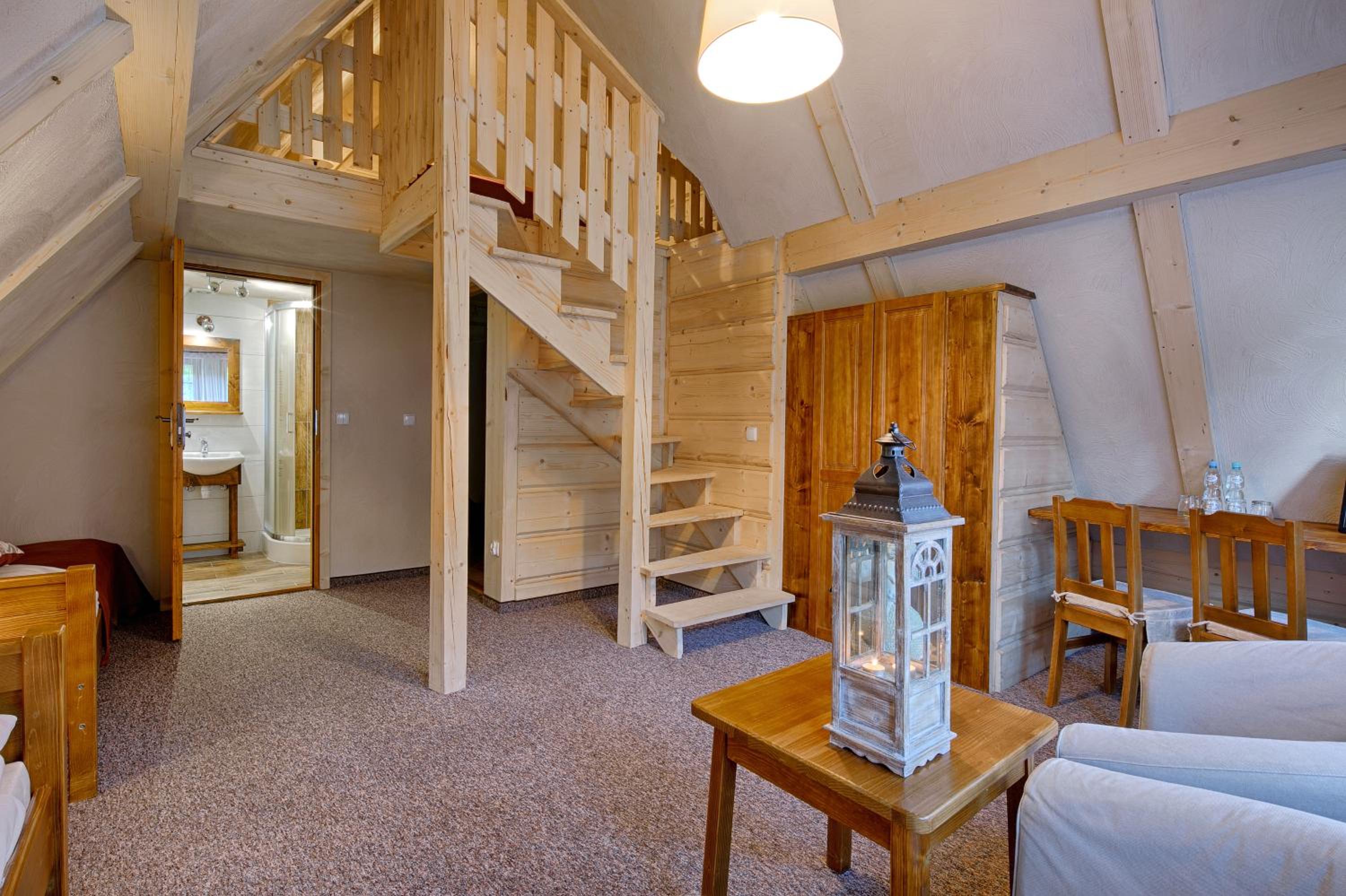 Duplex Quadruple Room - Photo 14