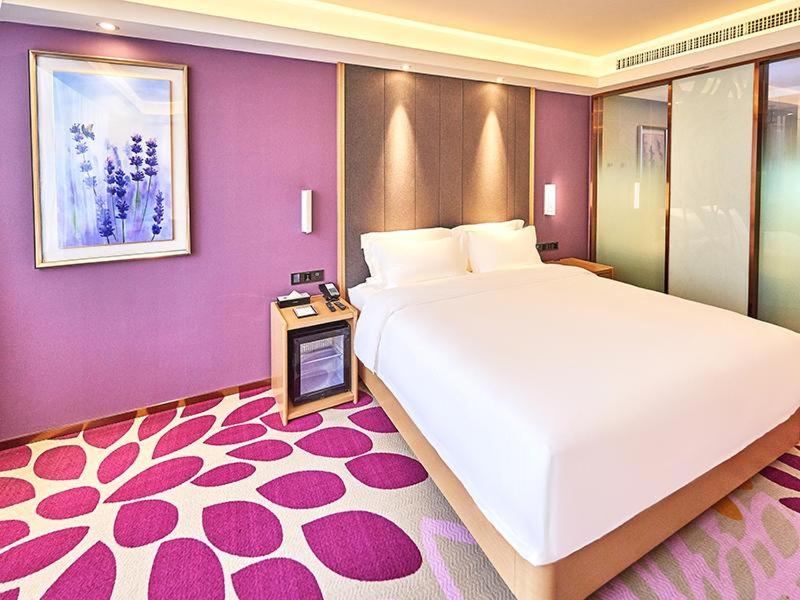 Deluxe King size bed Room