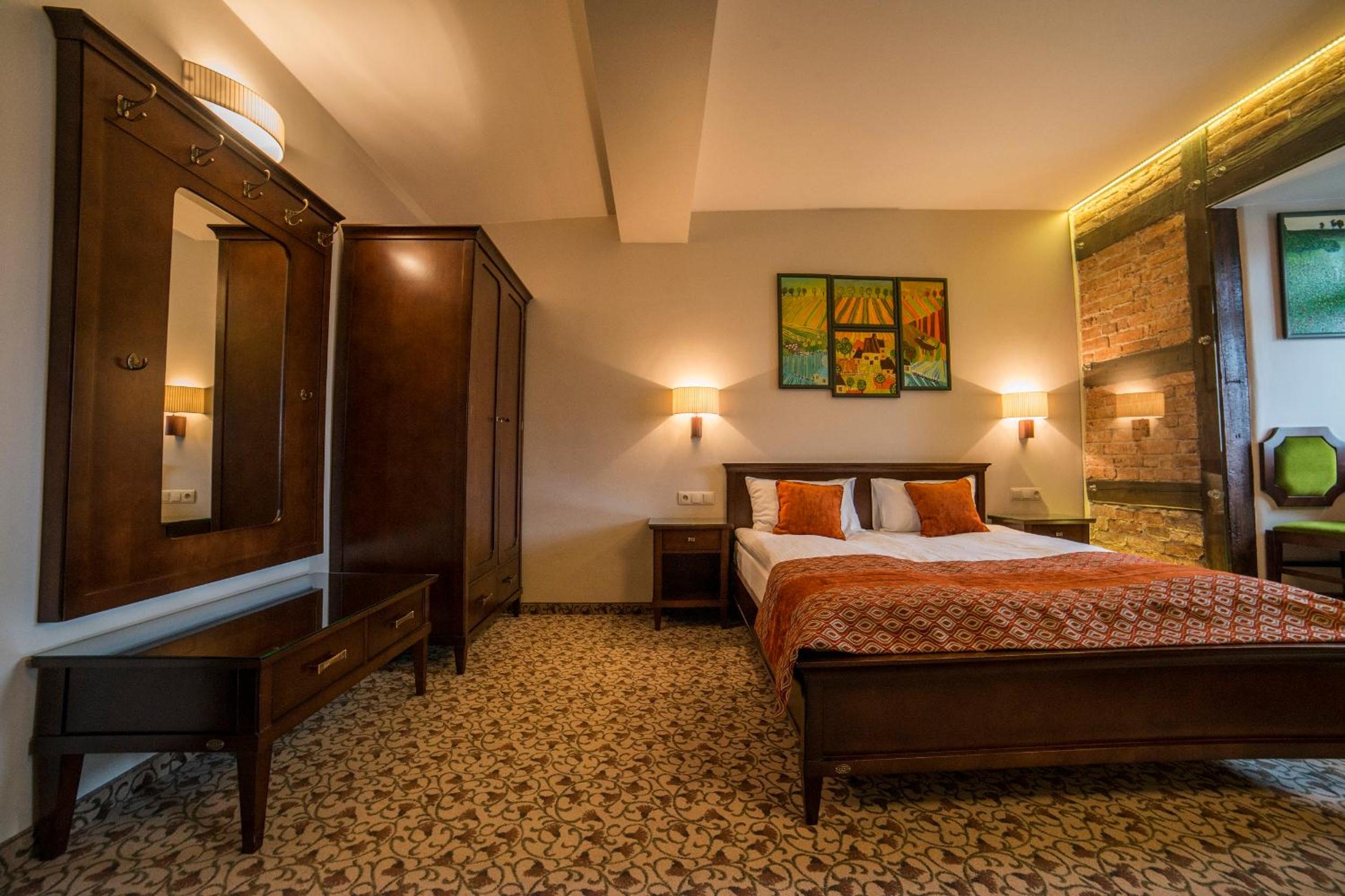 Deluxe Double Room - Photo 5