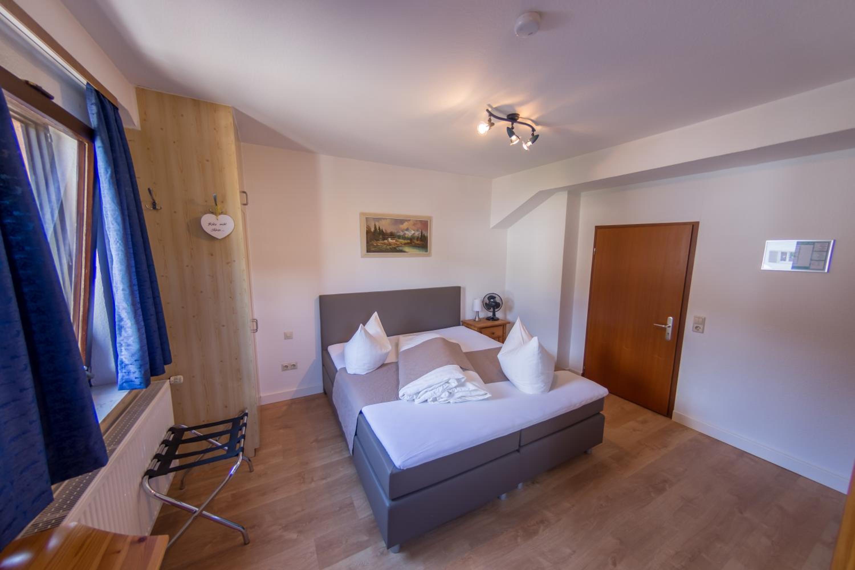 Double Room - Photo 3