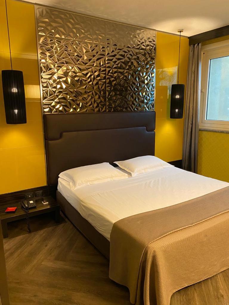 Standard Double Room - Photo 1