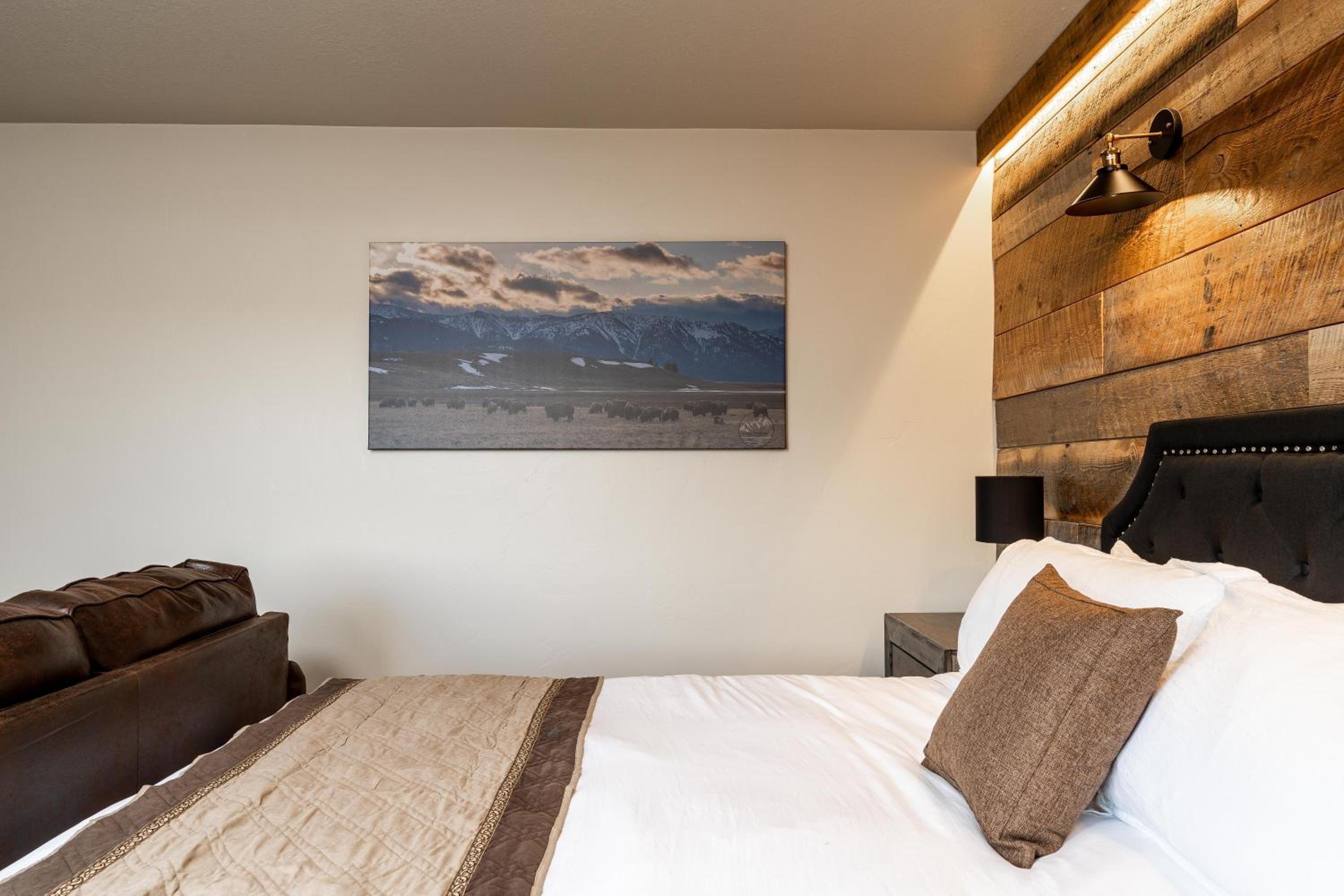 King Suite - Photo 10
