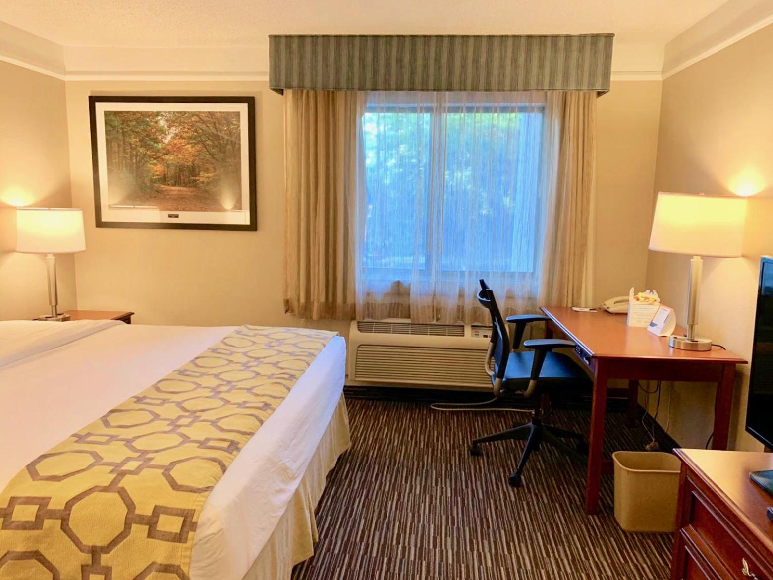 King Room - Disability Access/Non-Smoking - Photo 2