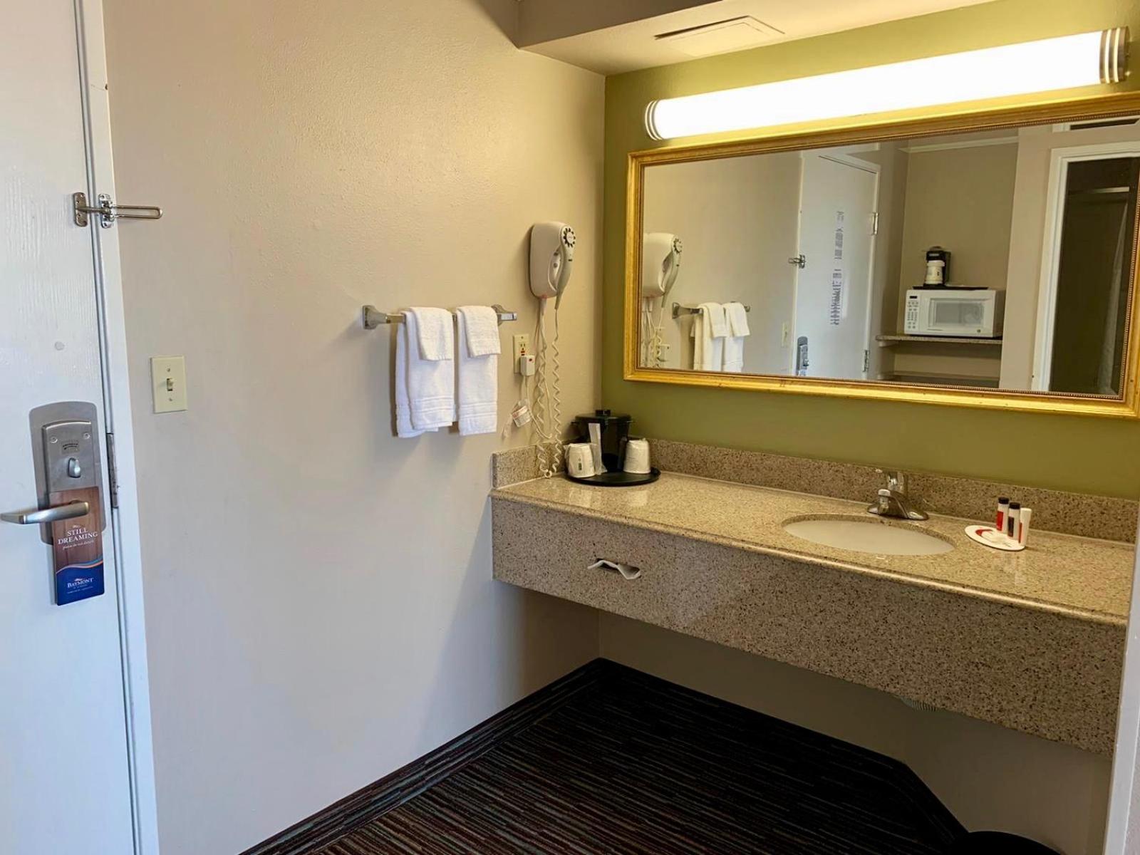 King Suite - Photo 3