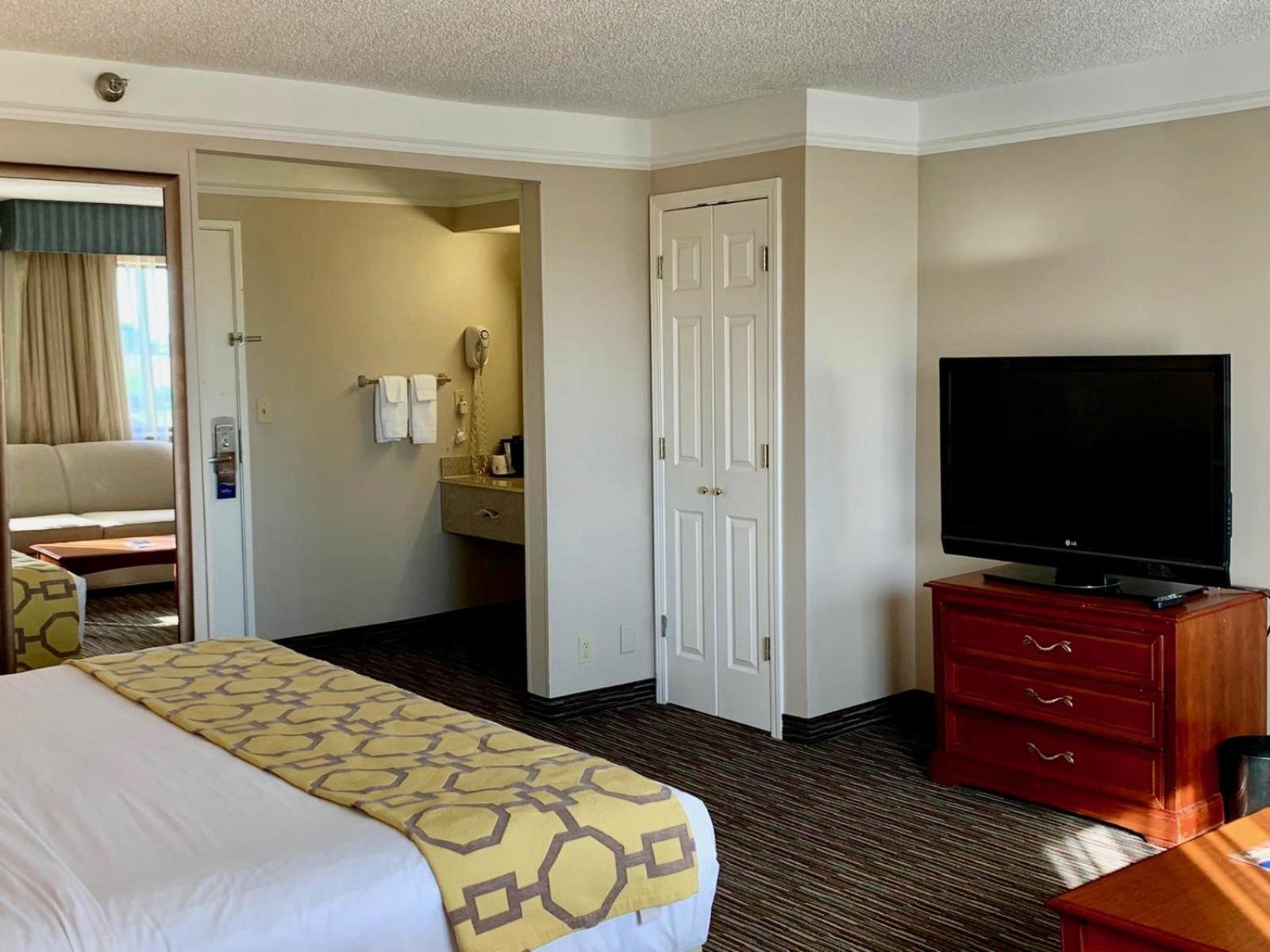 King Suite - Photo 5