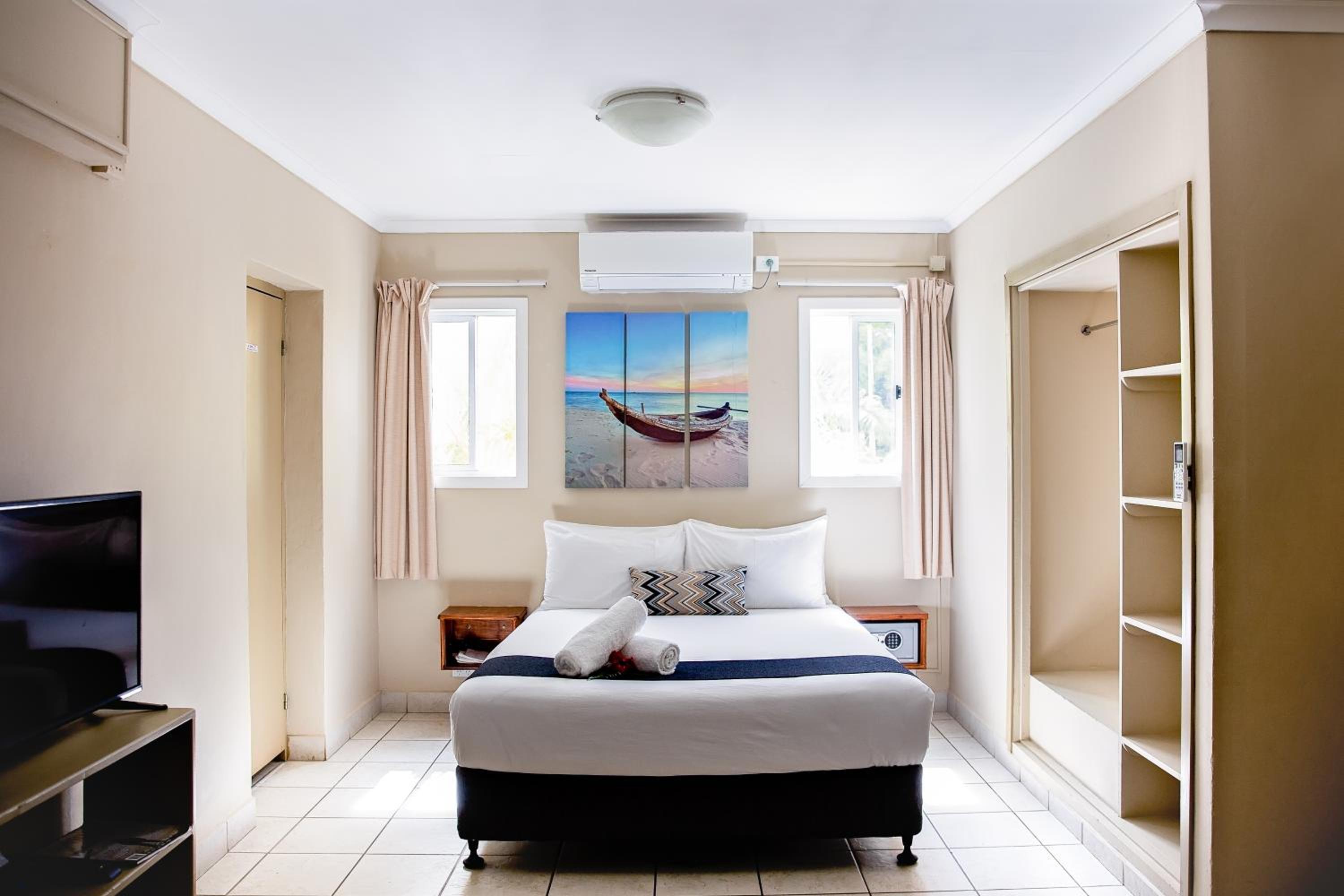 Standard Room photo 2