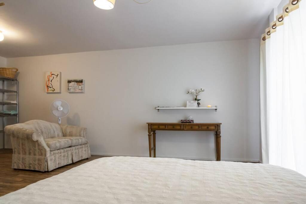 Two-Bedroom House photo 2
