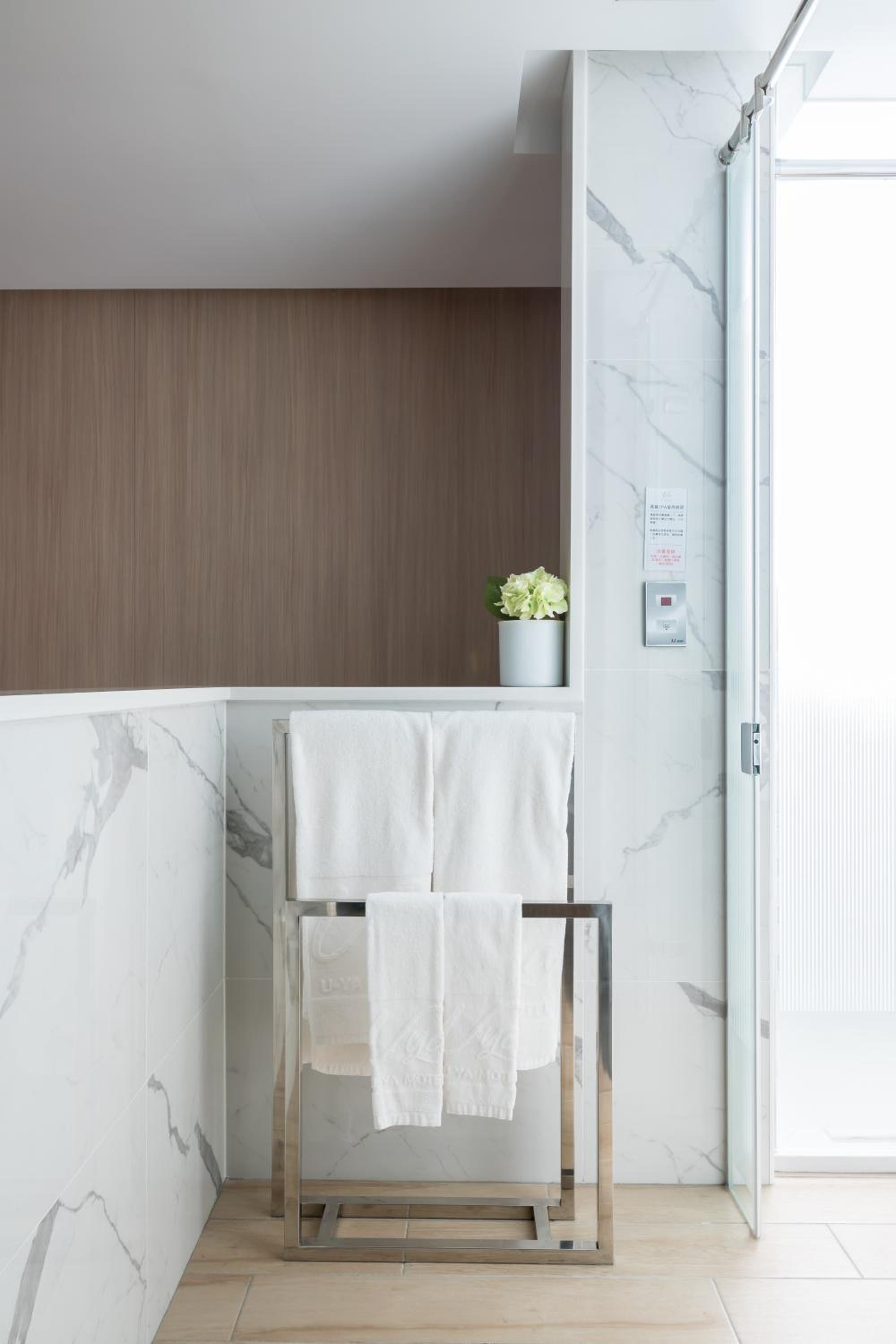 Double Room with Spa Bath photo 2