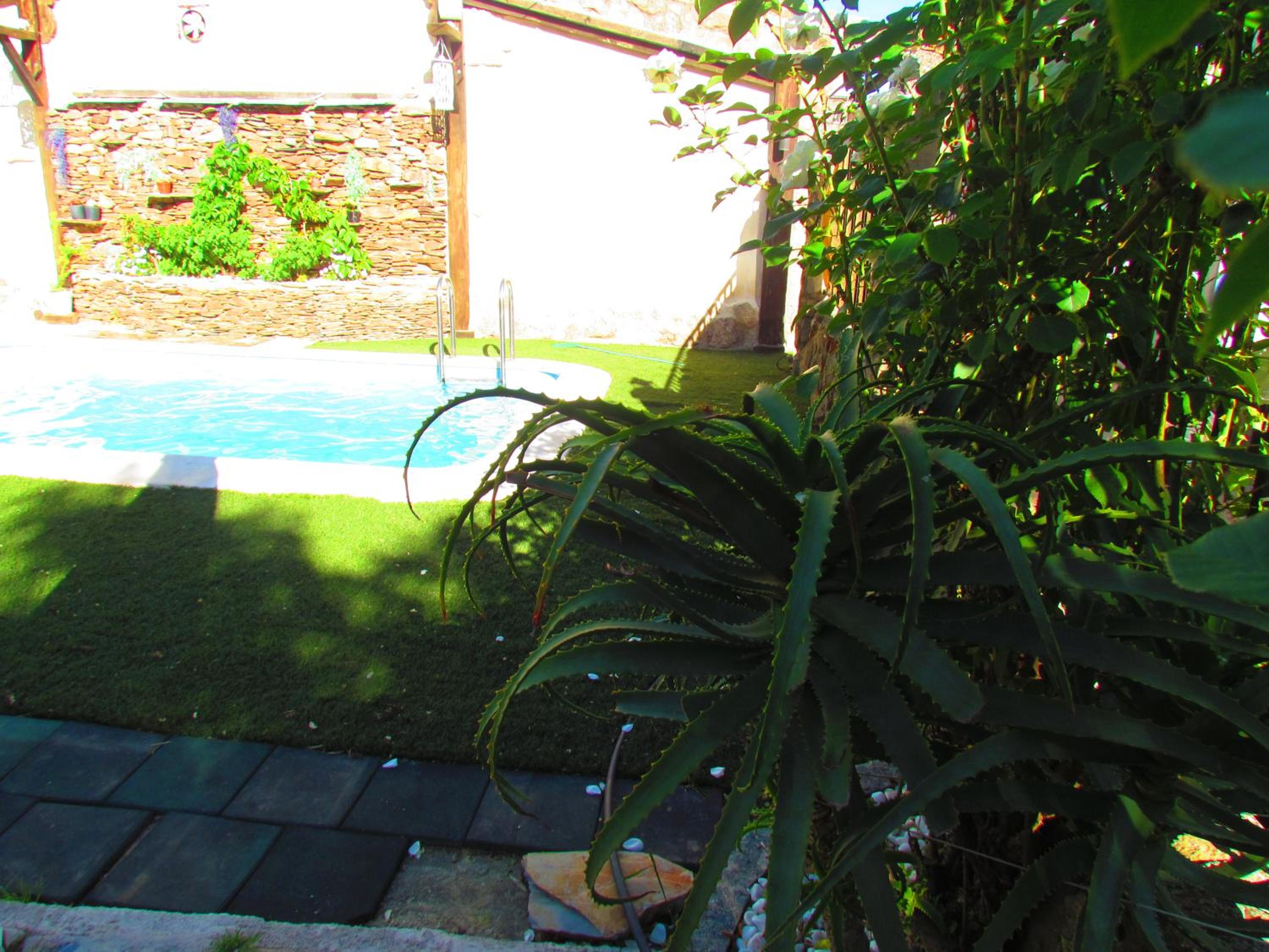 Apartment with Terrace - Photo 25