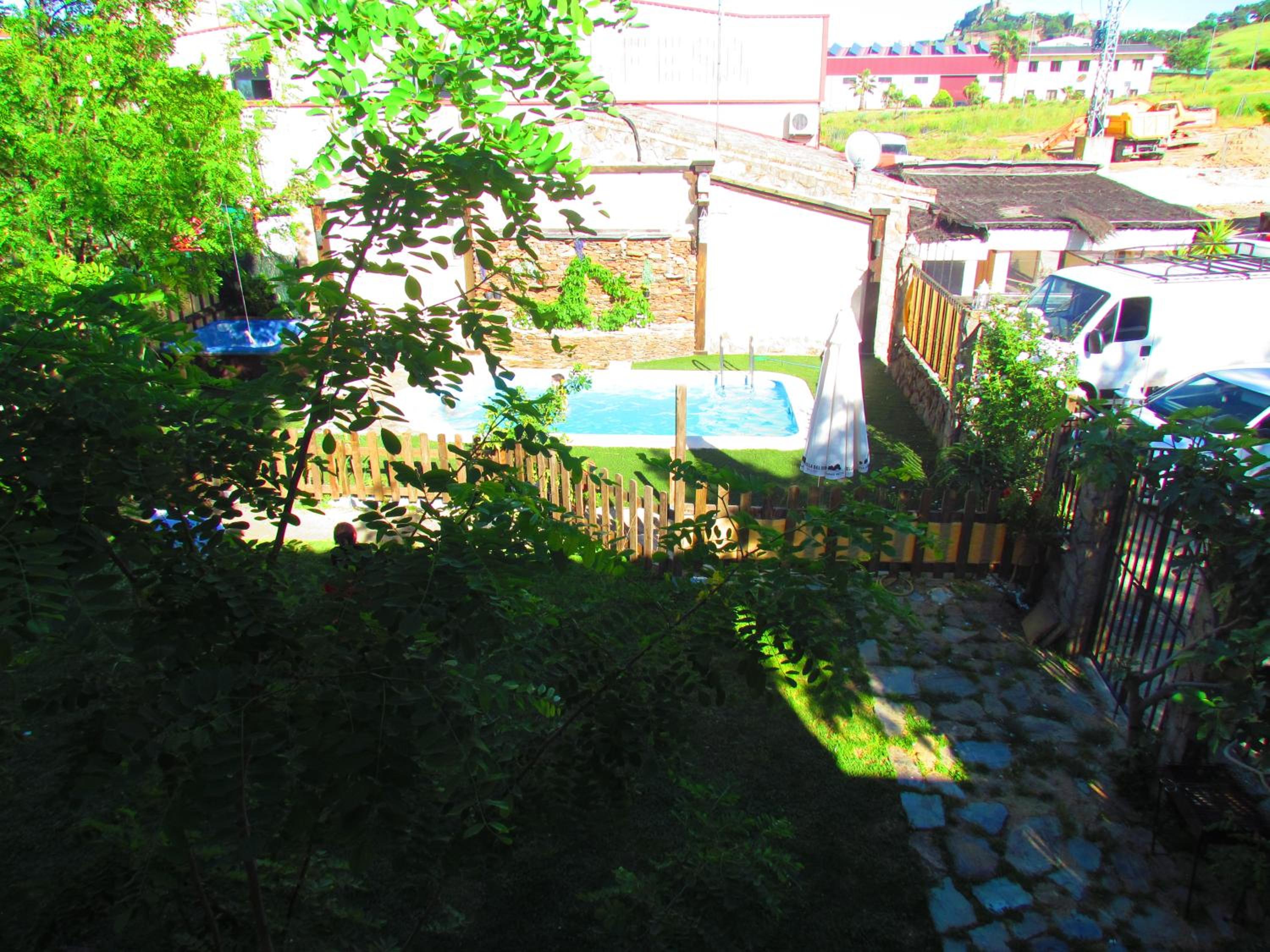 Apartment with Terrace - Photo 2