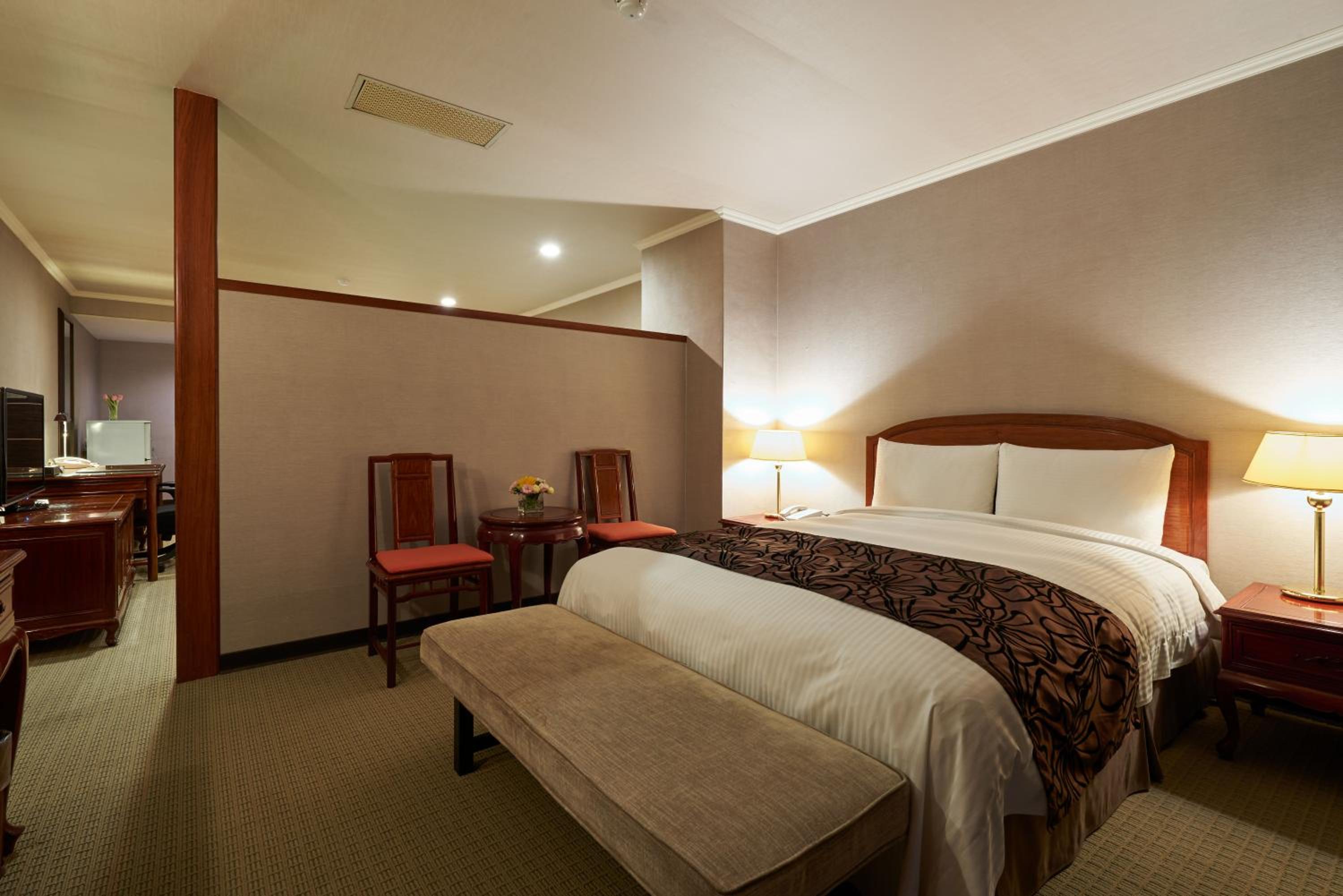 Deluxe Quadruple Room - Photo 6