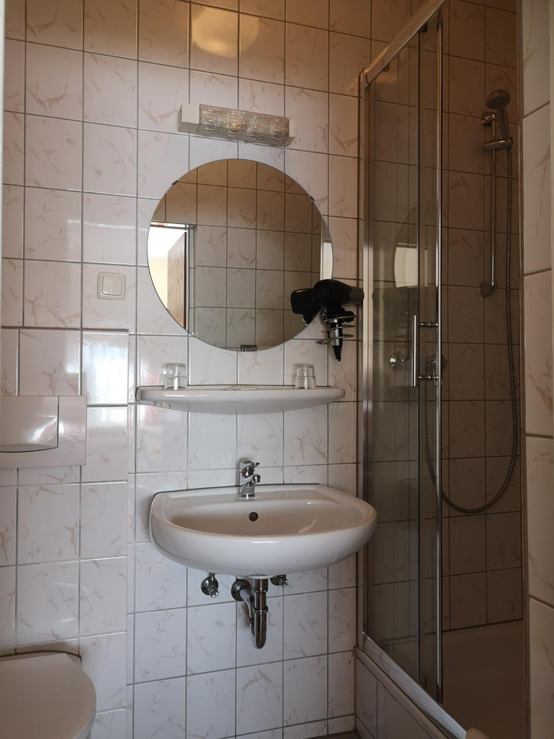 Double Room - Photo 3