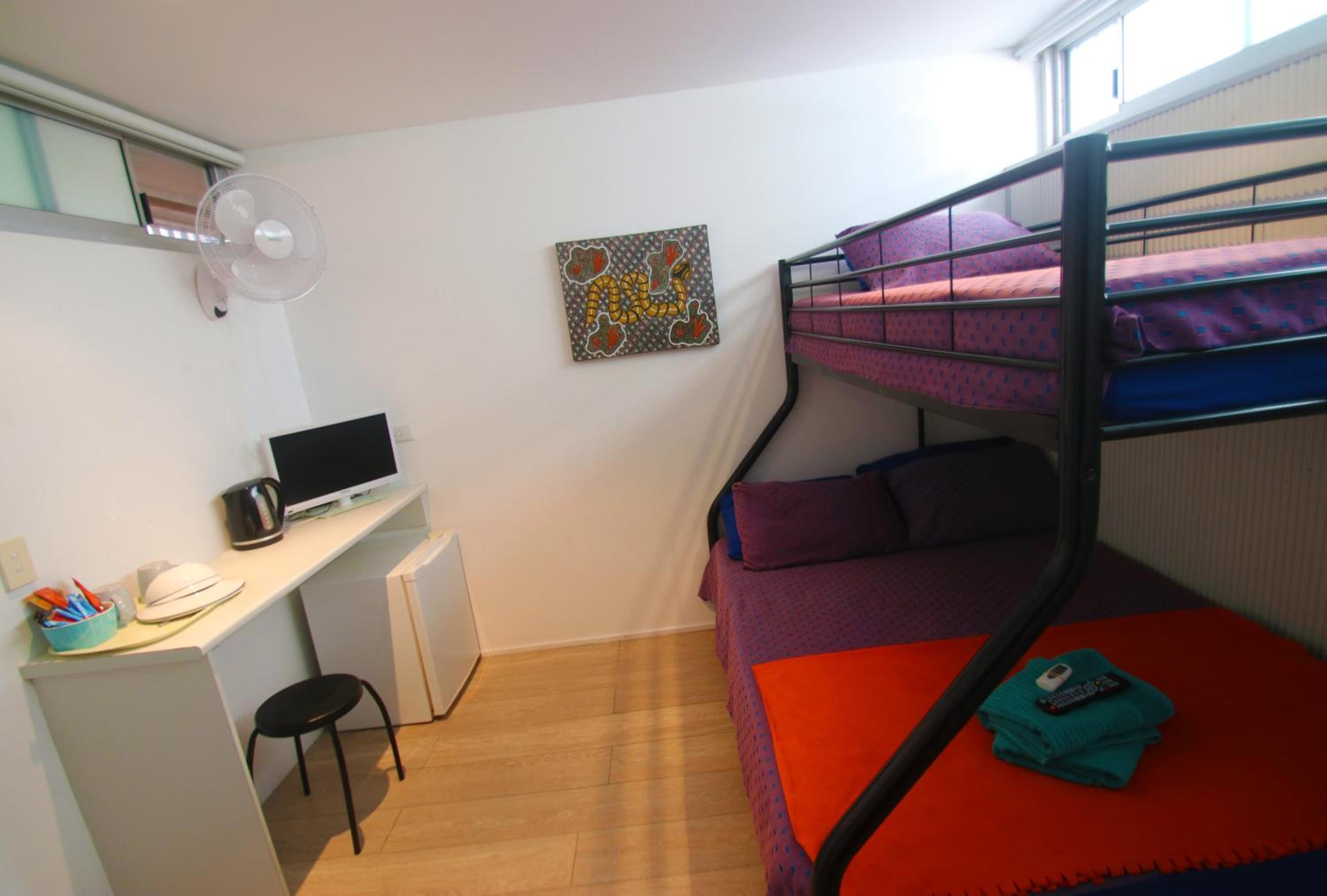 Double Room with Shared Bathroom photo 3
