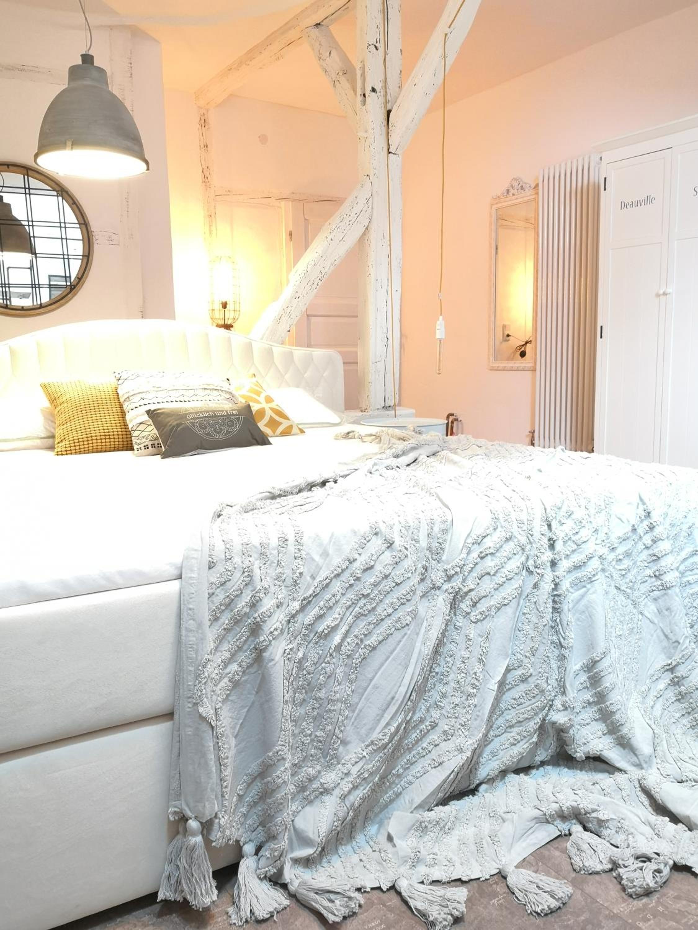 Deluxe Room - Photo 10
