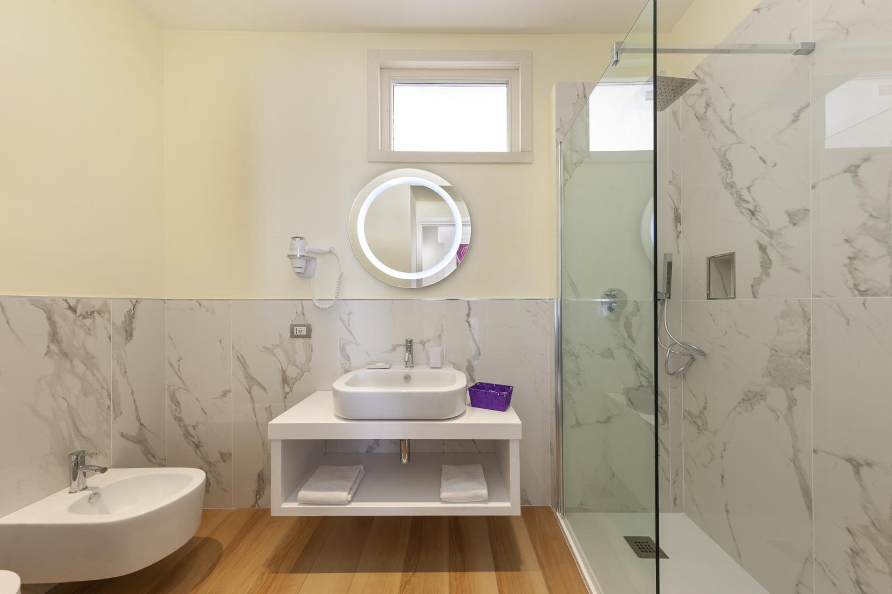 Superior Double Room - Photo 2