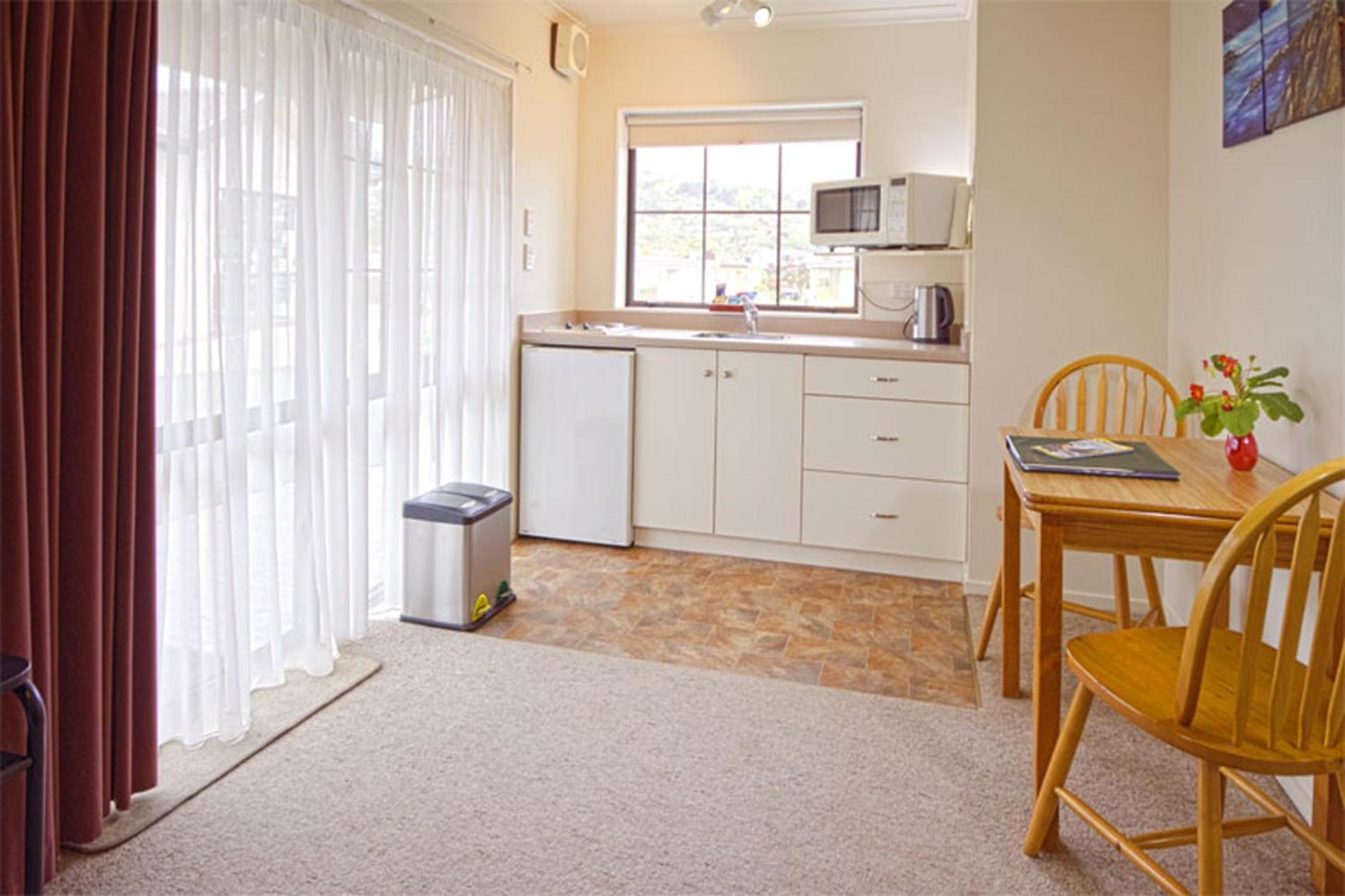 One-Bedroom Apartment - Disability Access photo 3