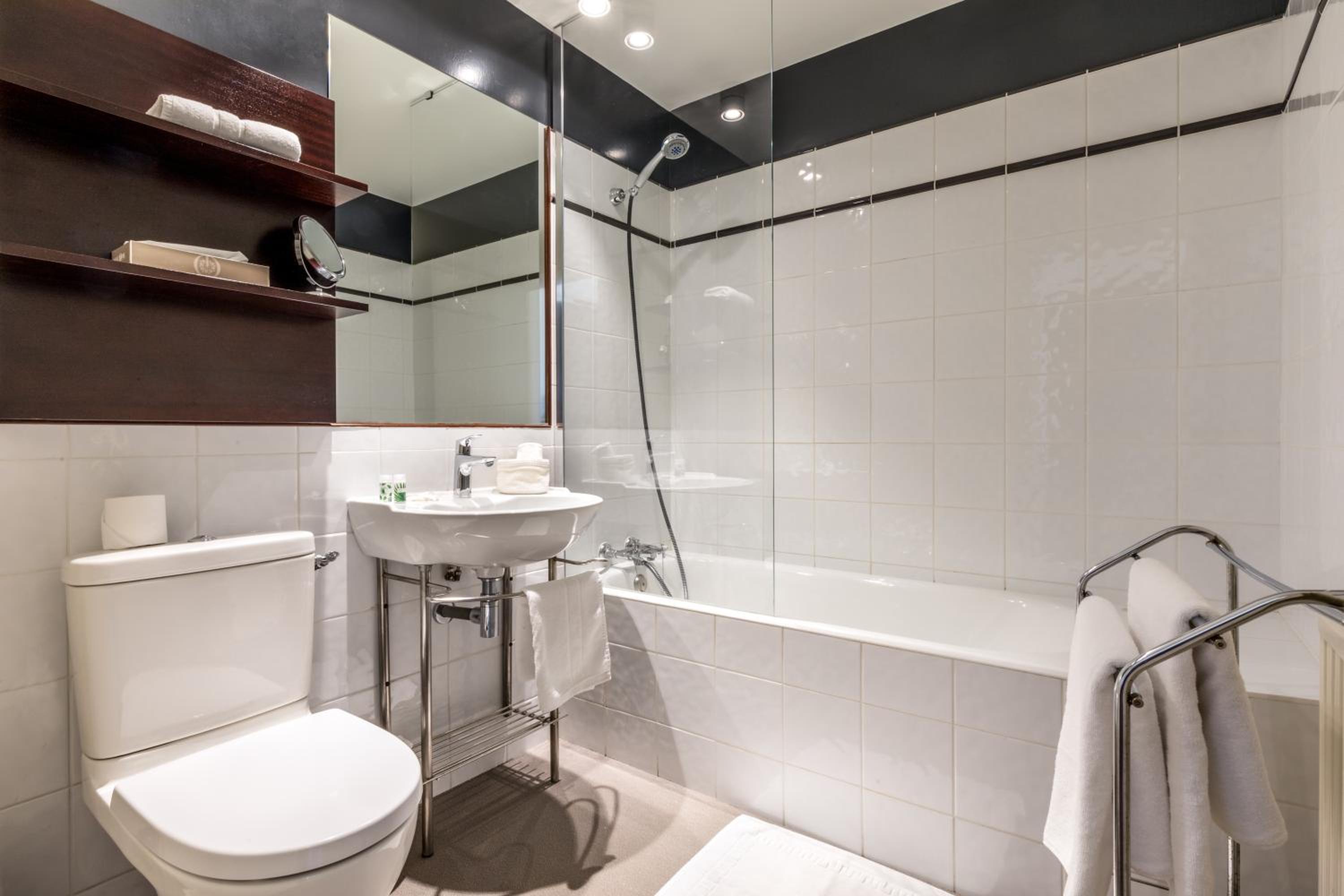 Small Double Room with Sea View  - Photo 3