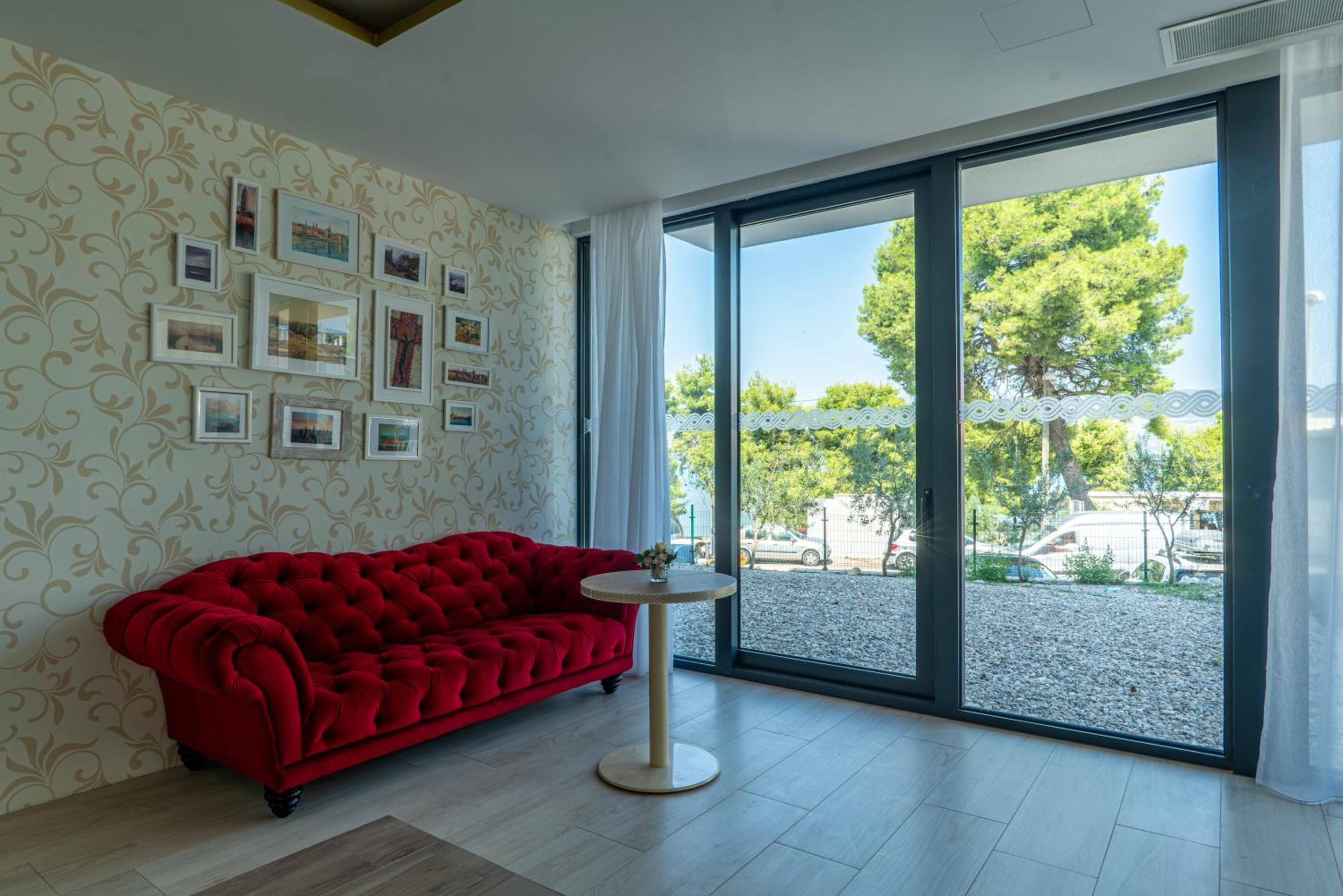 Deluxe Double Room with Balcony and Sea View - Photo 3