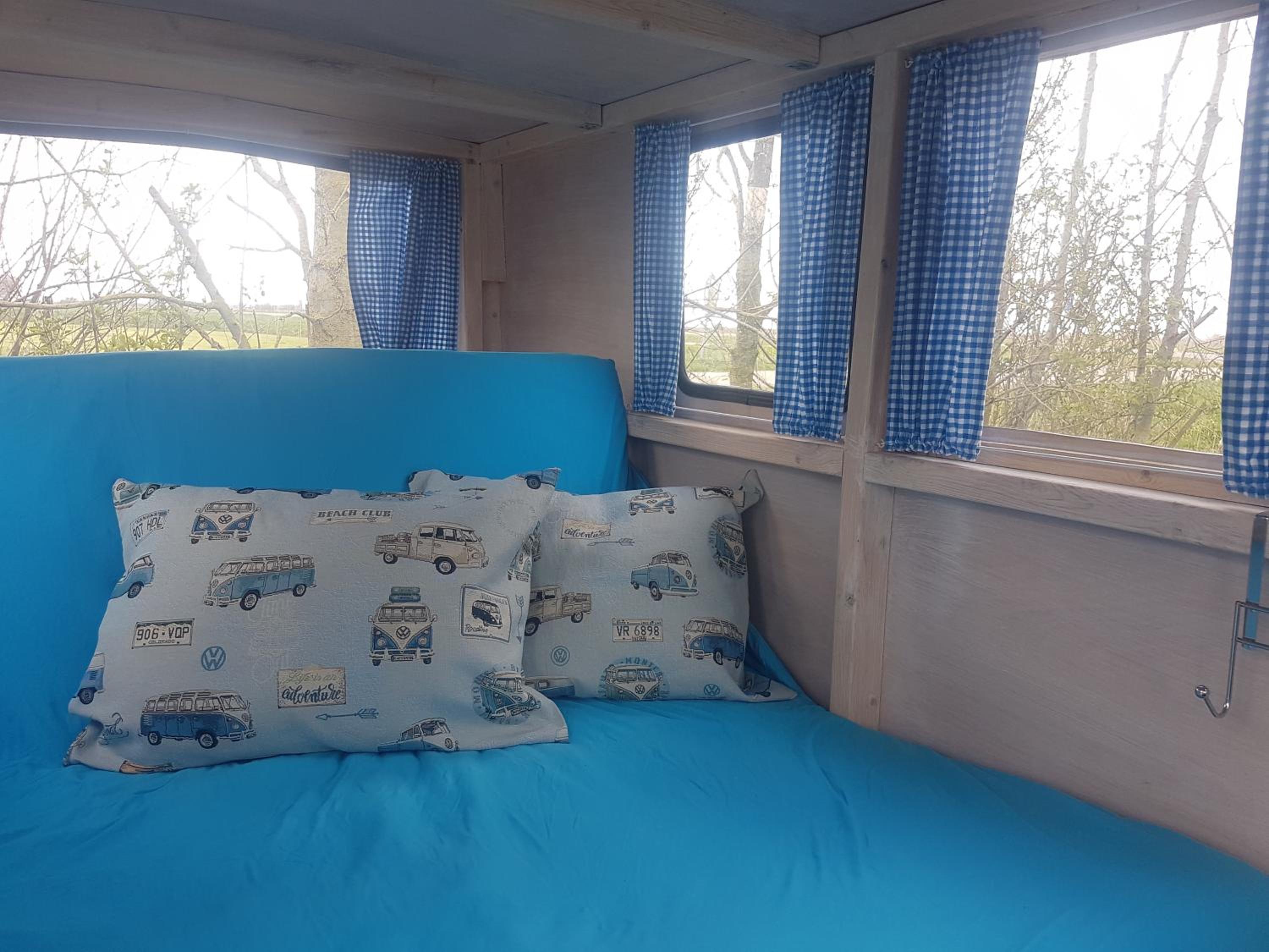 VW Bus Cabin