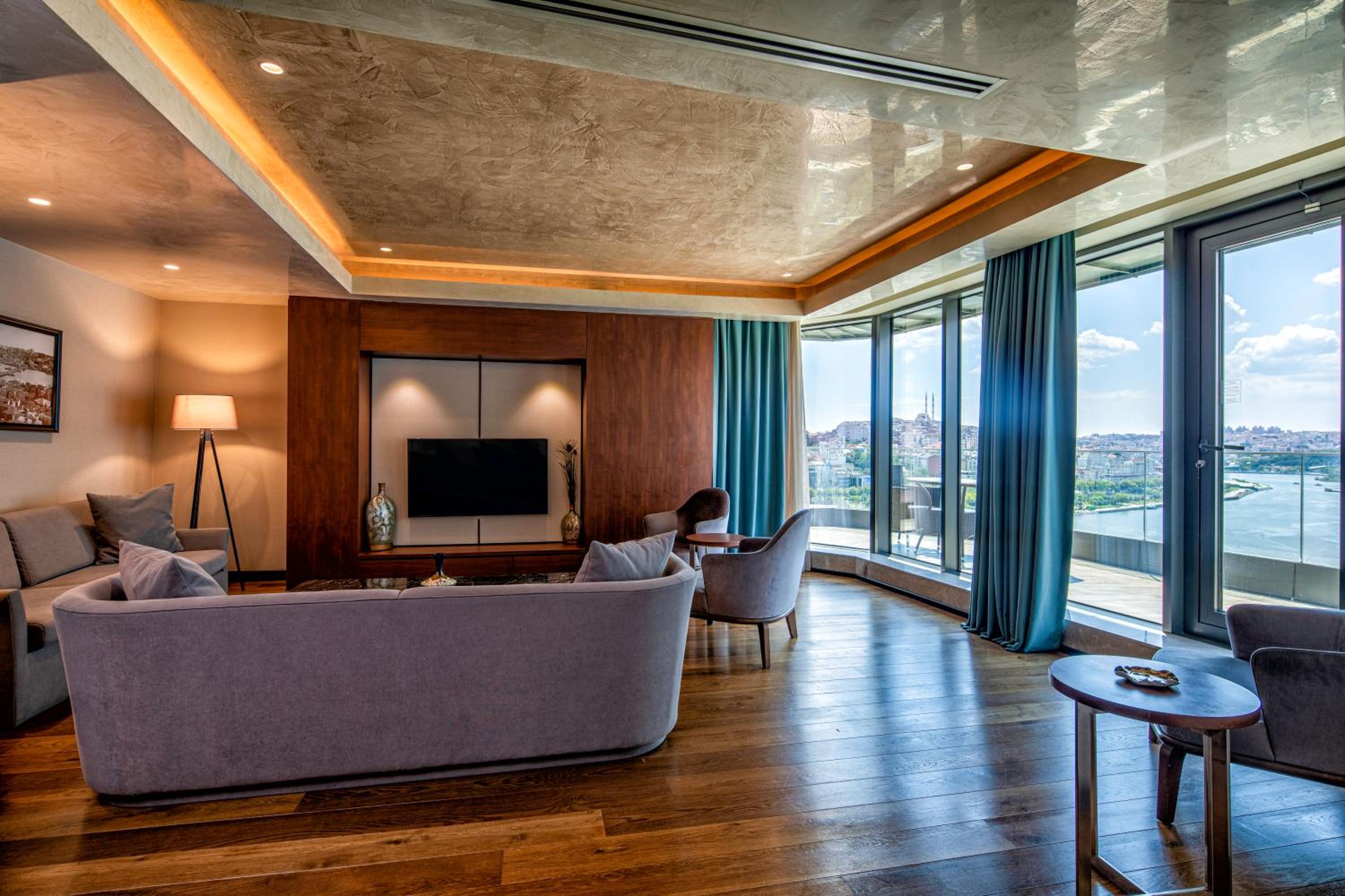 Presidential Suite photo 2