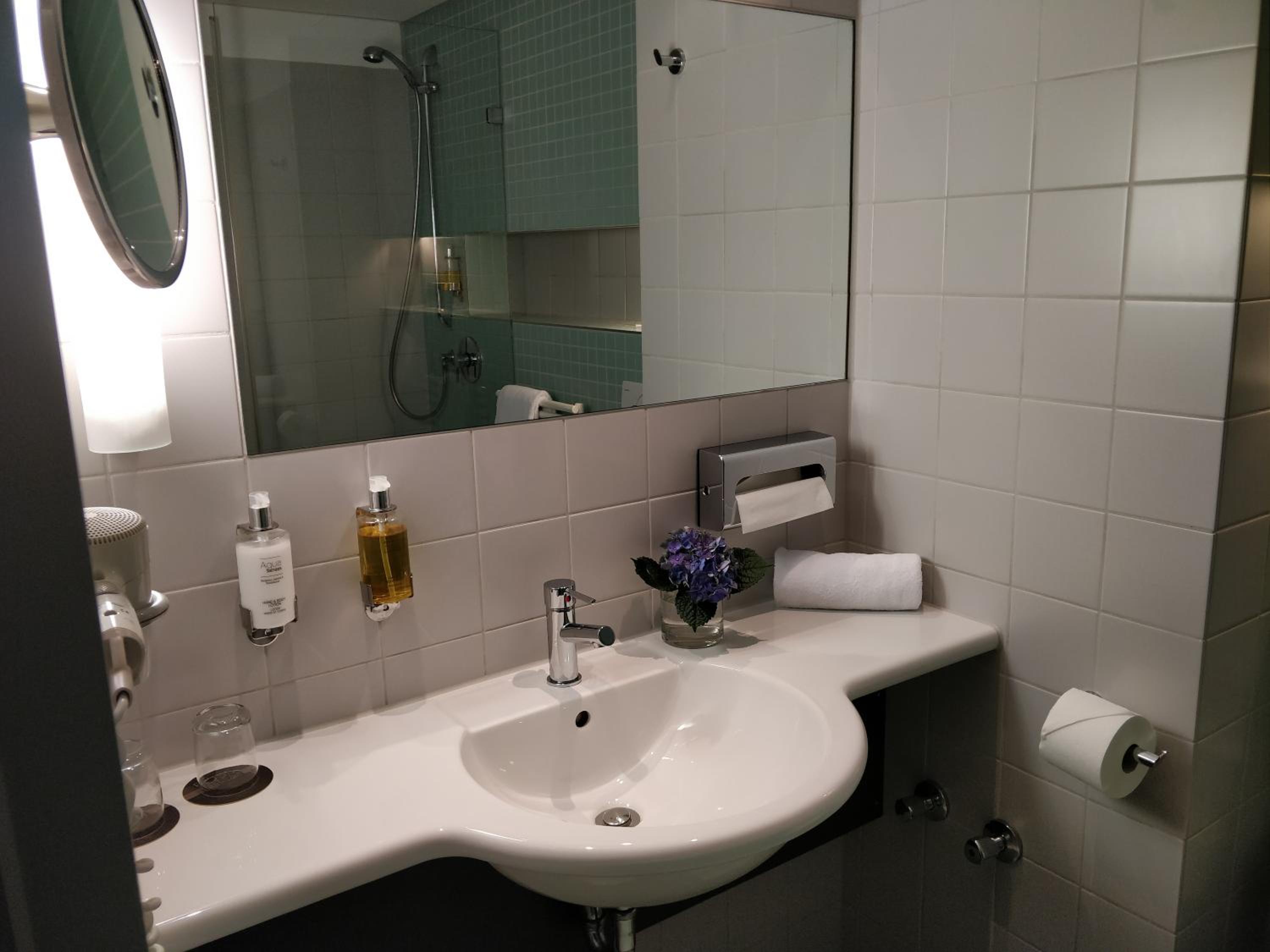 Double Room - Photo 13
