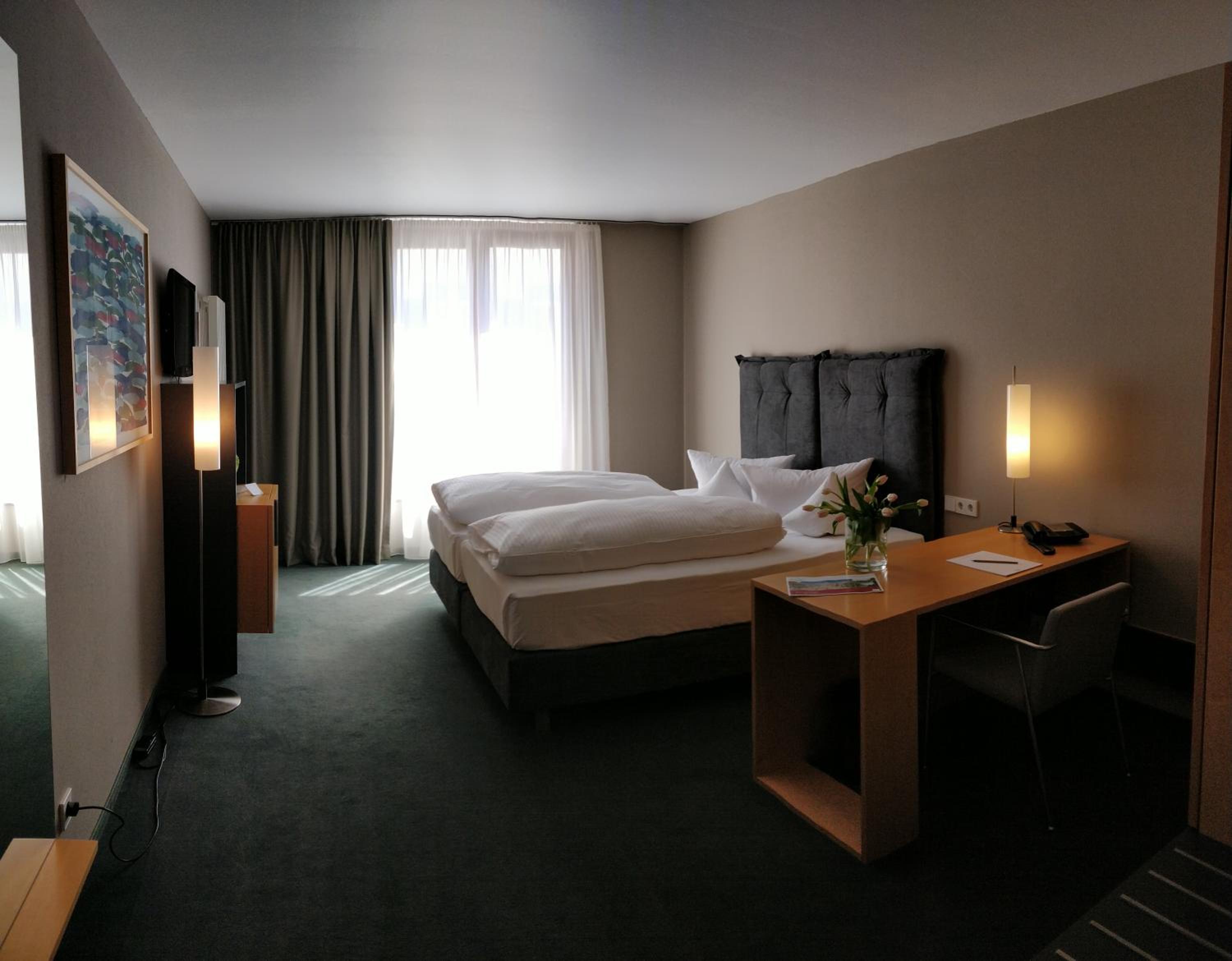 Double Room - Photo 7
