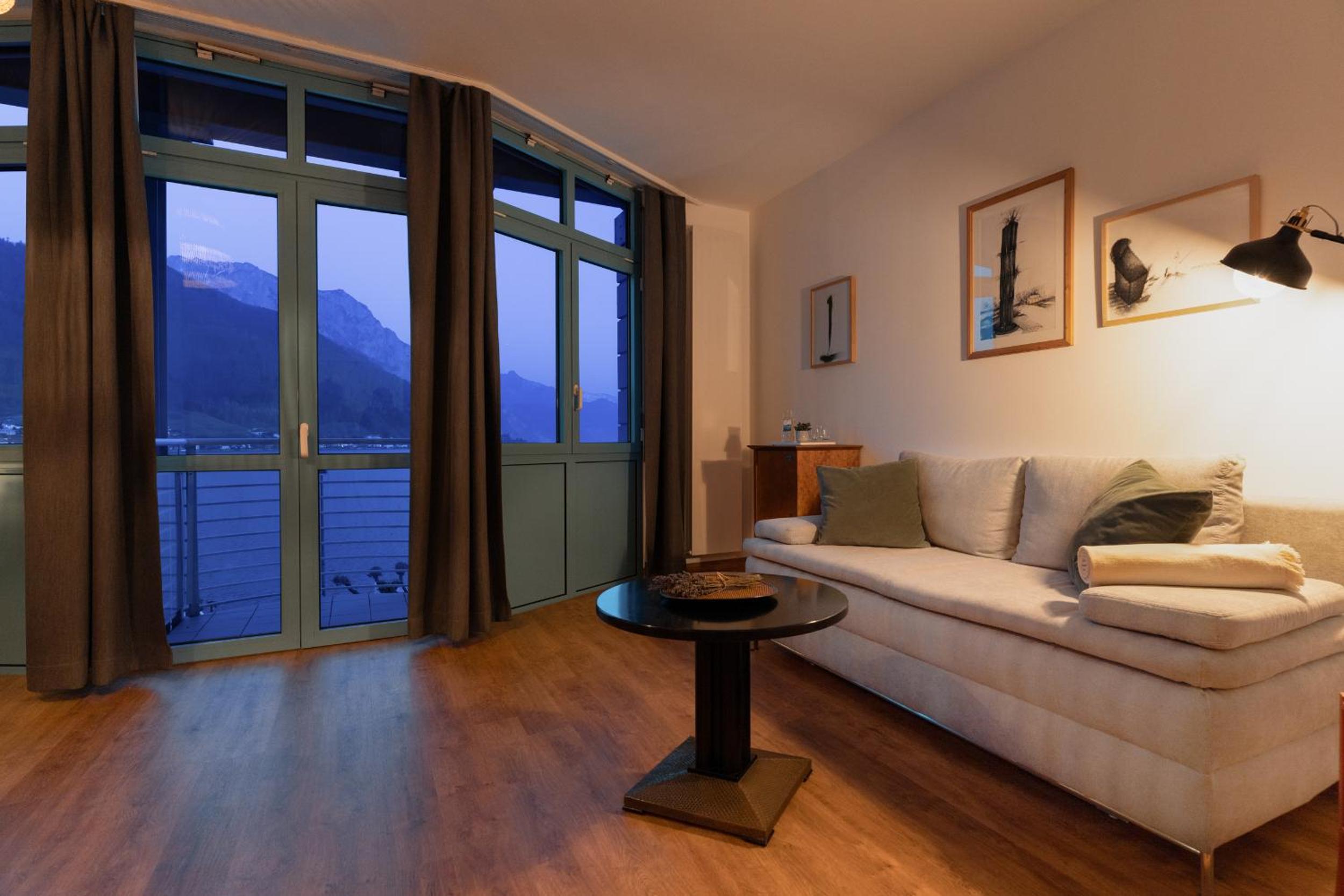Deluxe Double Room with Extra Bed
