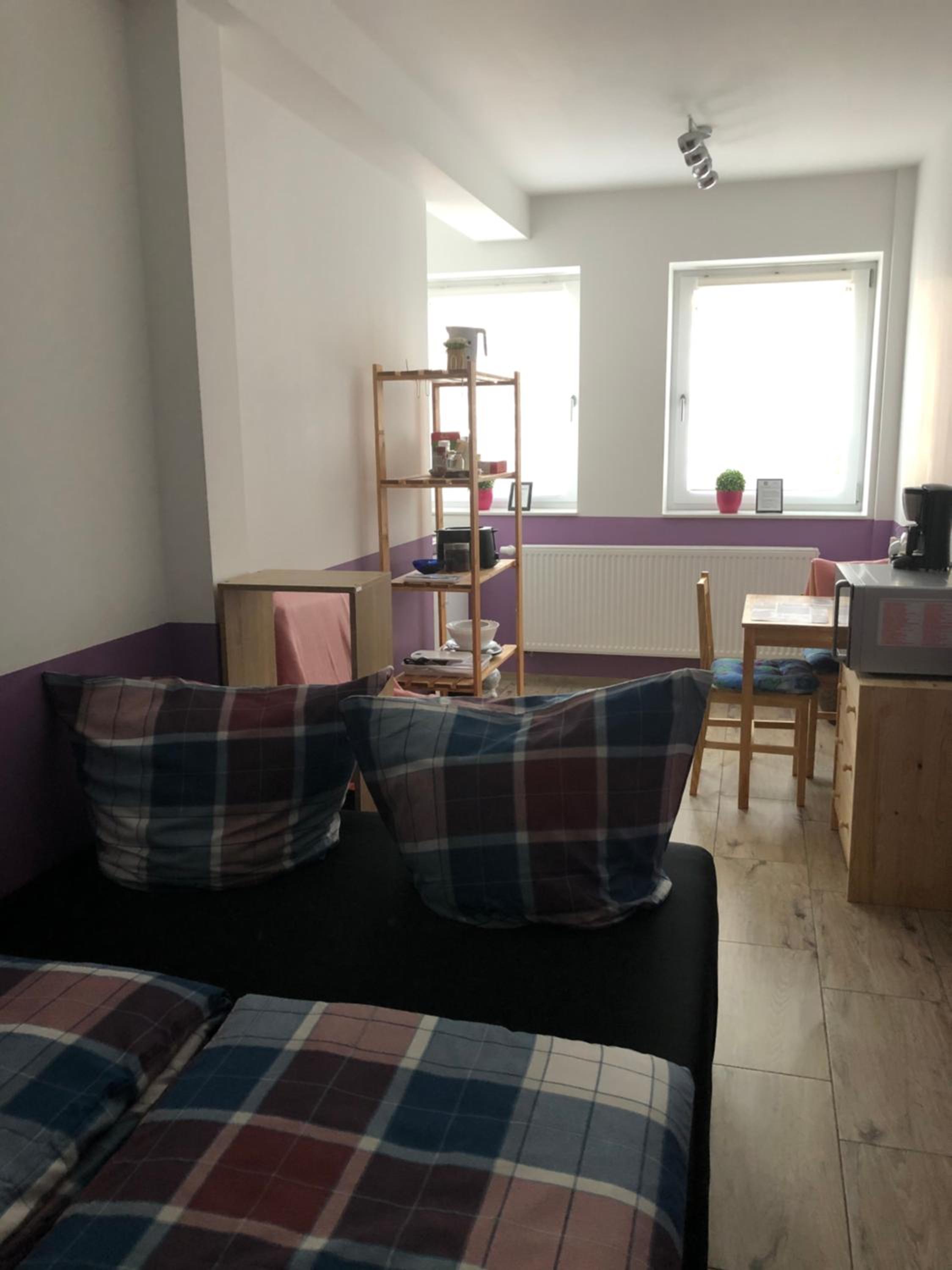 Small Double Room - Photo 1