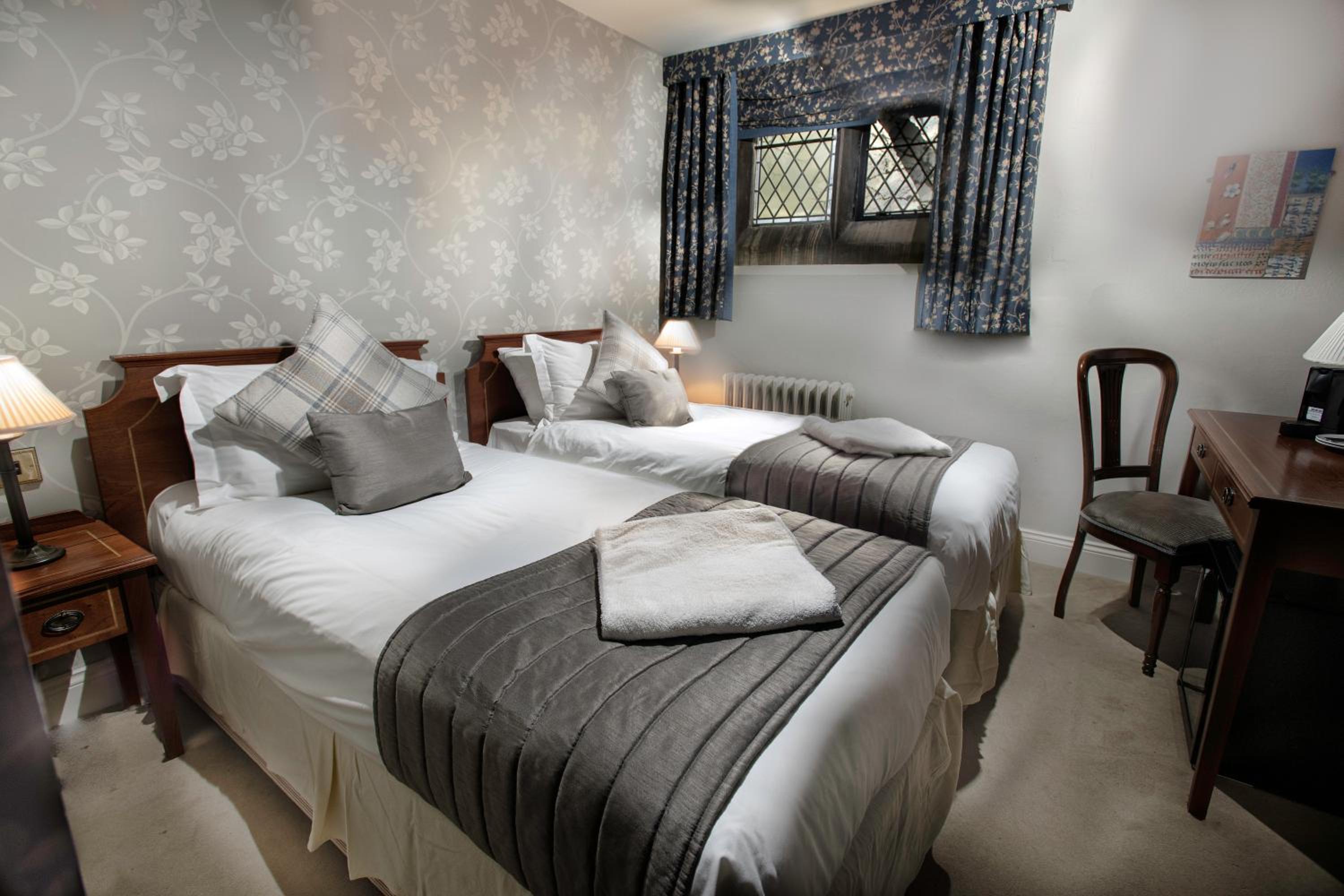Twin Room - Photo 1