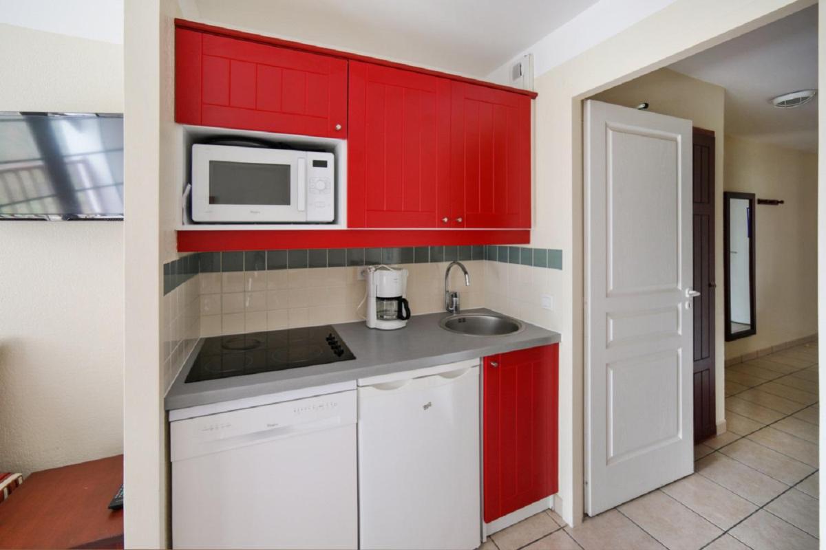 Select One-Bedroom Apartment (5 People) photo 1