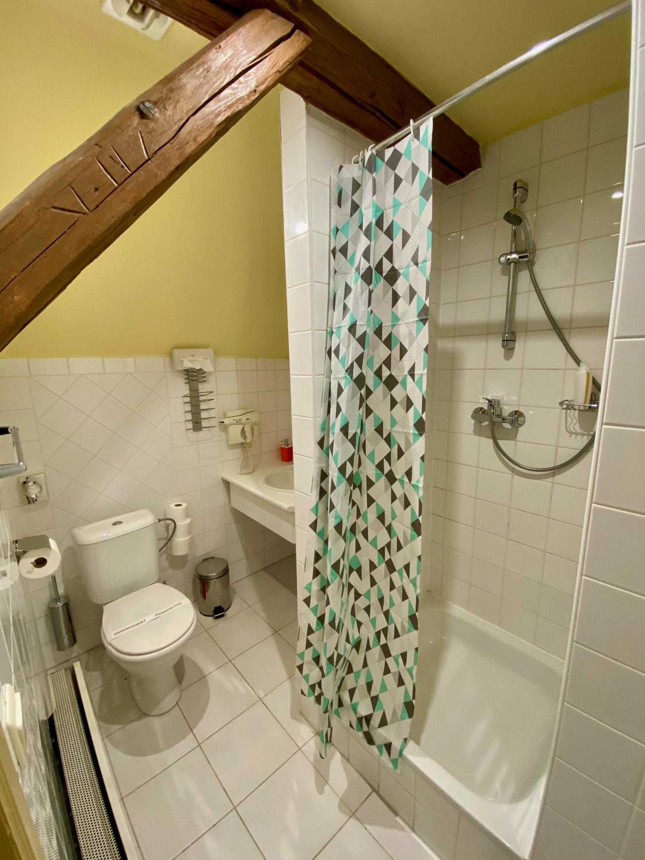 Single Room with Shower photo 2