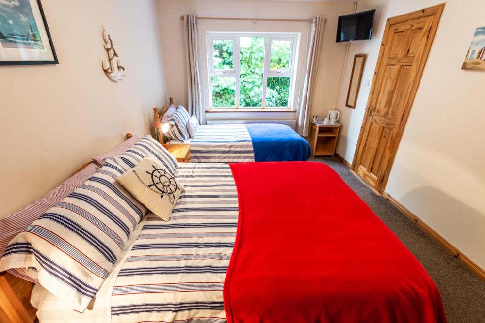 Double or Twin Room with Private Bathroom photo 2