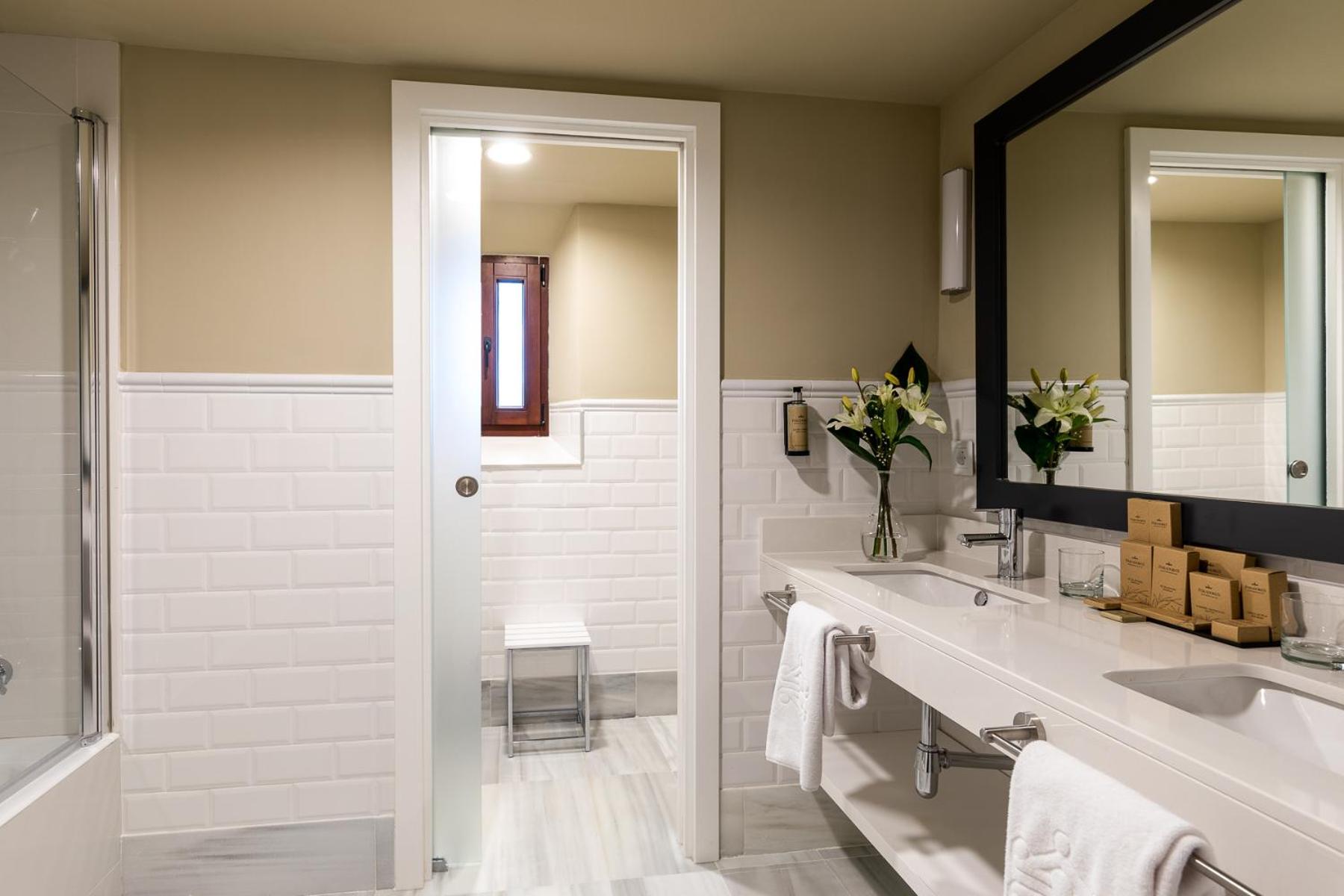 Superior Double Room - Photo 4