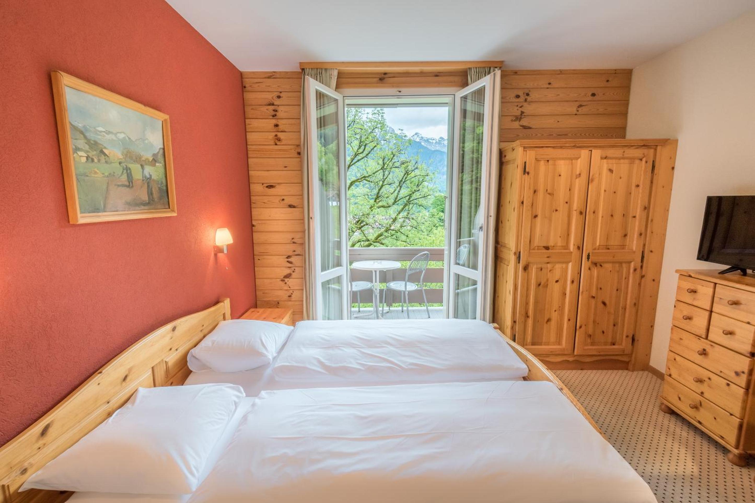 Standard Double Room - Photo 2