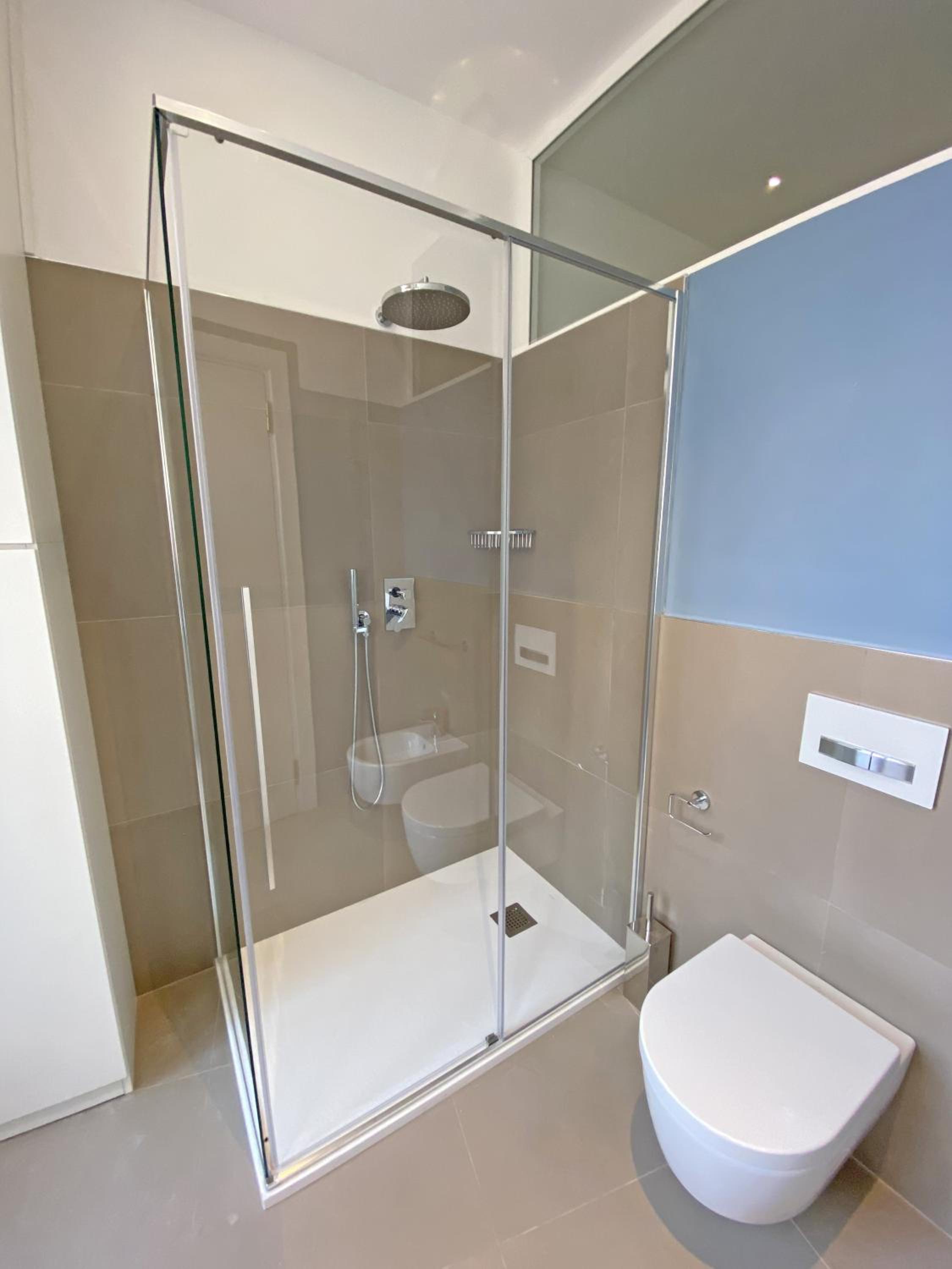 Deluxe Room - Photo 5