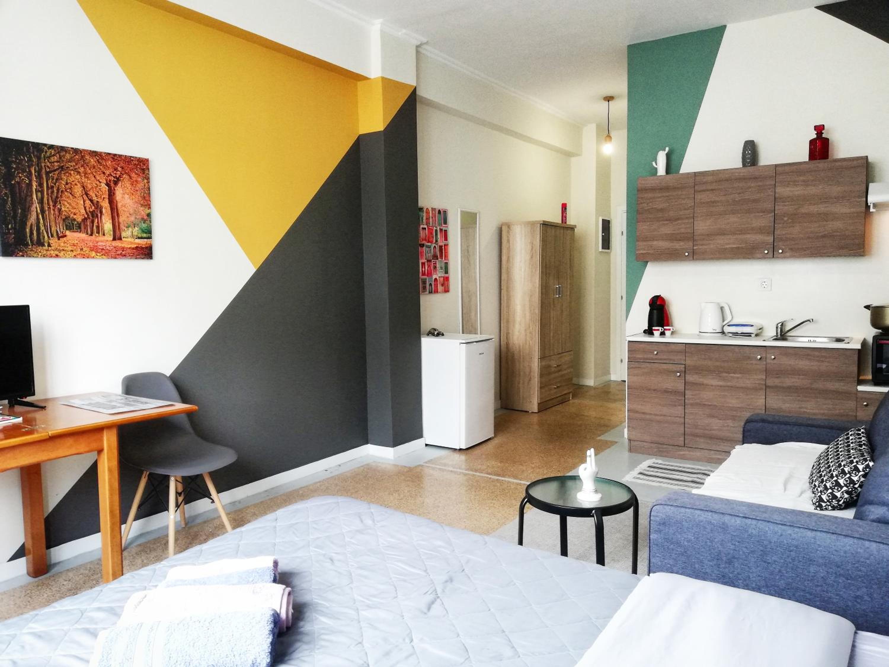 Studio Apartment