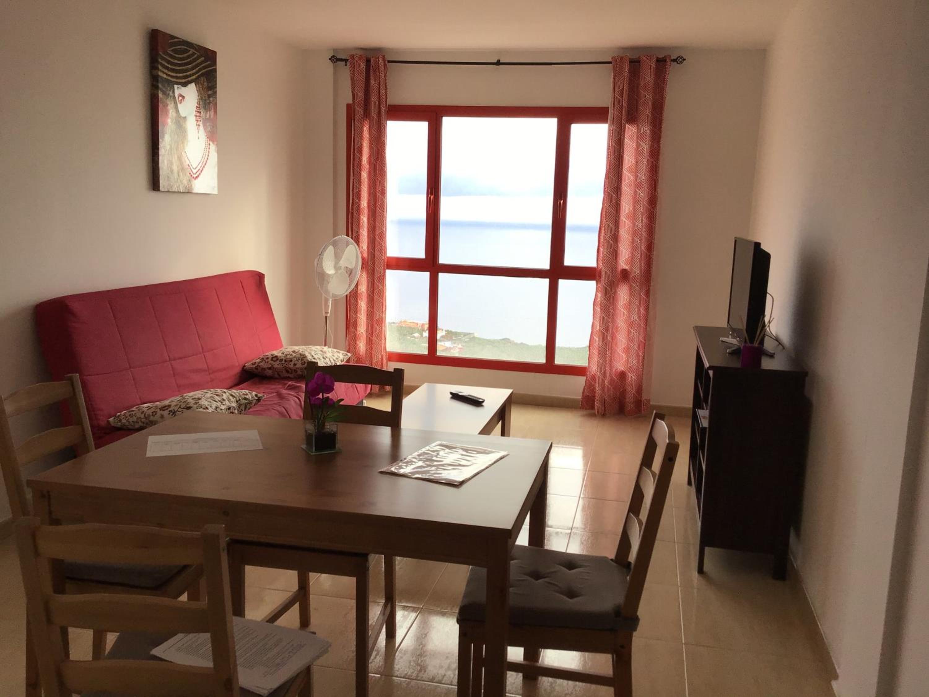 Apartment With Sea View photo 2