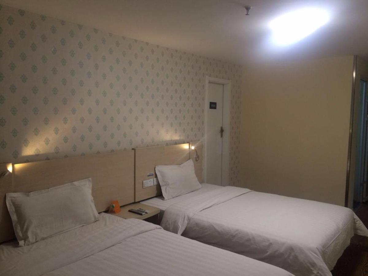 Comfortable Twin Room photo 1