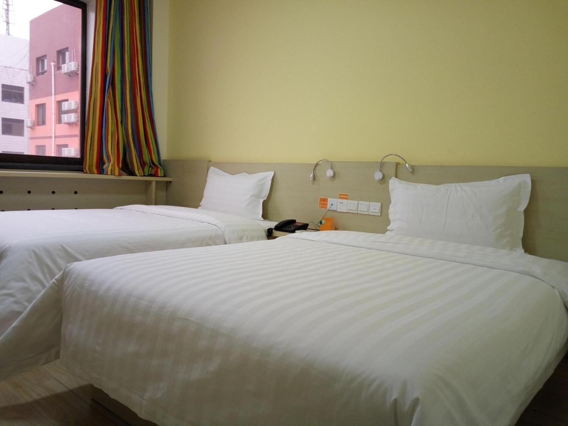 Comfortable Twin Room - Photo 1